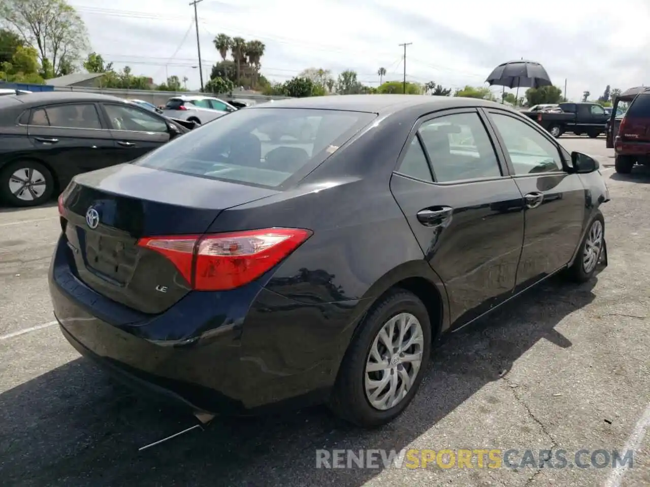 4 Photograph of a damaged car 2T1BURHE3KC158360 TOYOTA COROLLA 2019