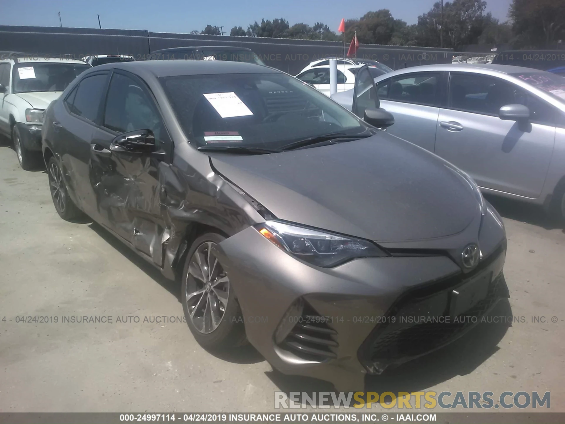 1 Photograph of a damaged car 2T1BURHE3KC158388 TOYOTA COROLLA 2019