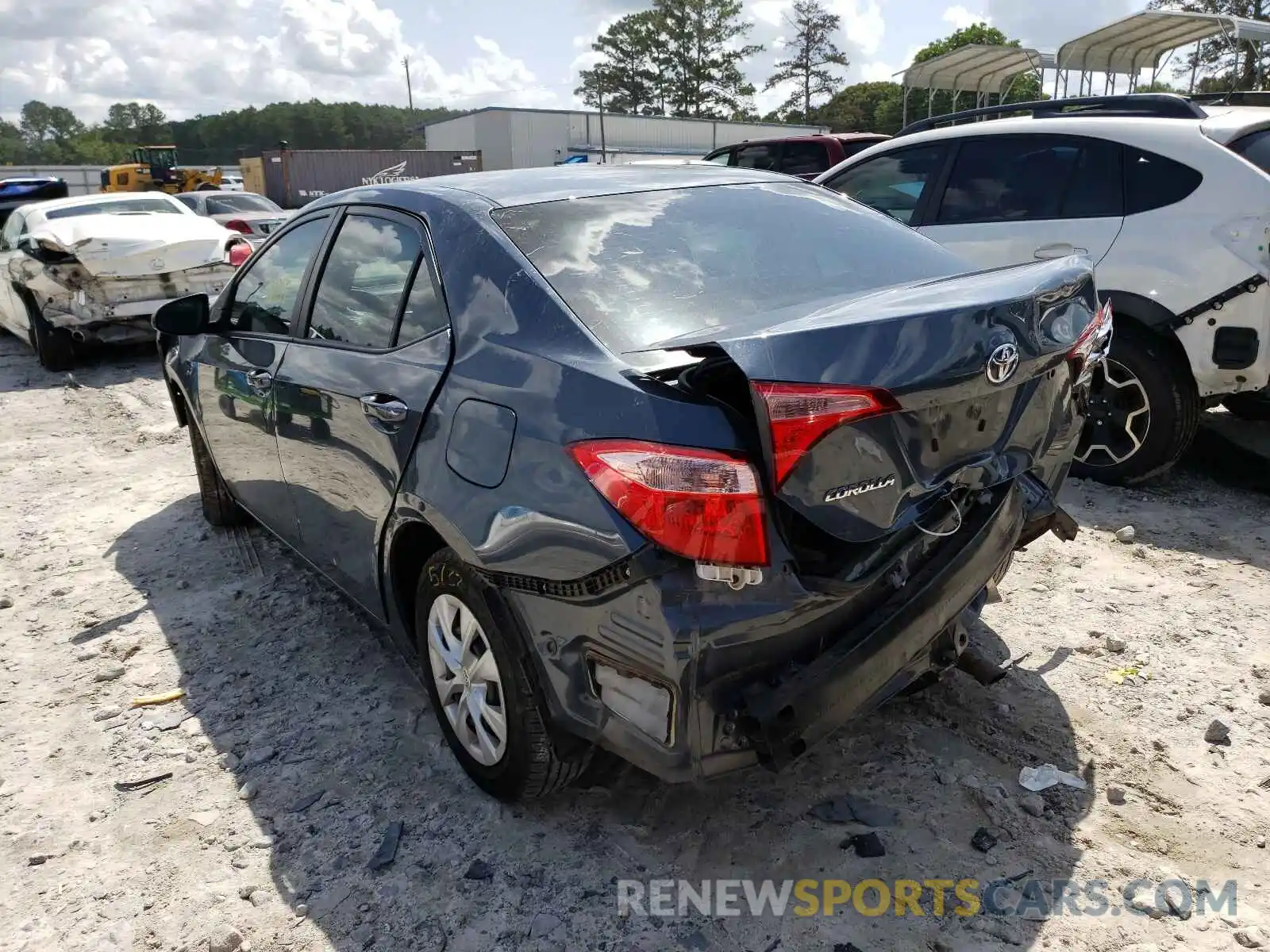 3 Photograph of a damaged car 2T1BURHE3KC159136 TOYOTA COROLLA 2019