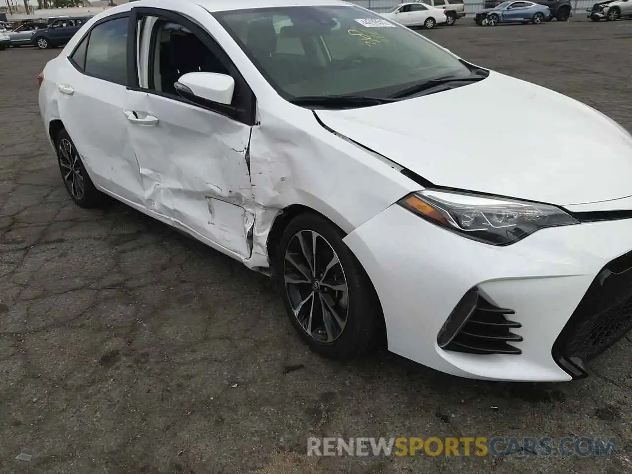 9 Photograph of a damaged car 2T1BURHE3KC159394 TOYOTA COROLLA 2019