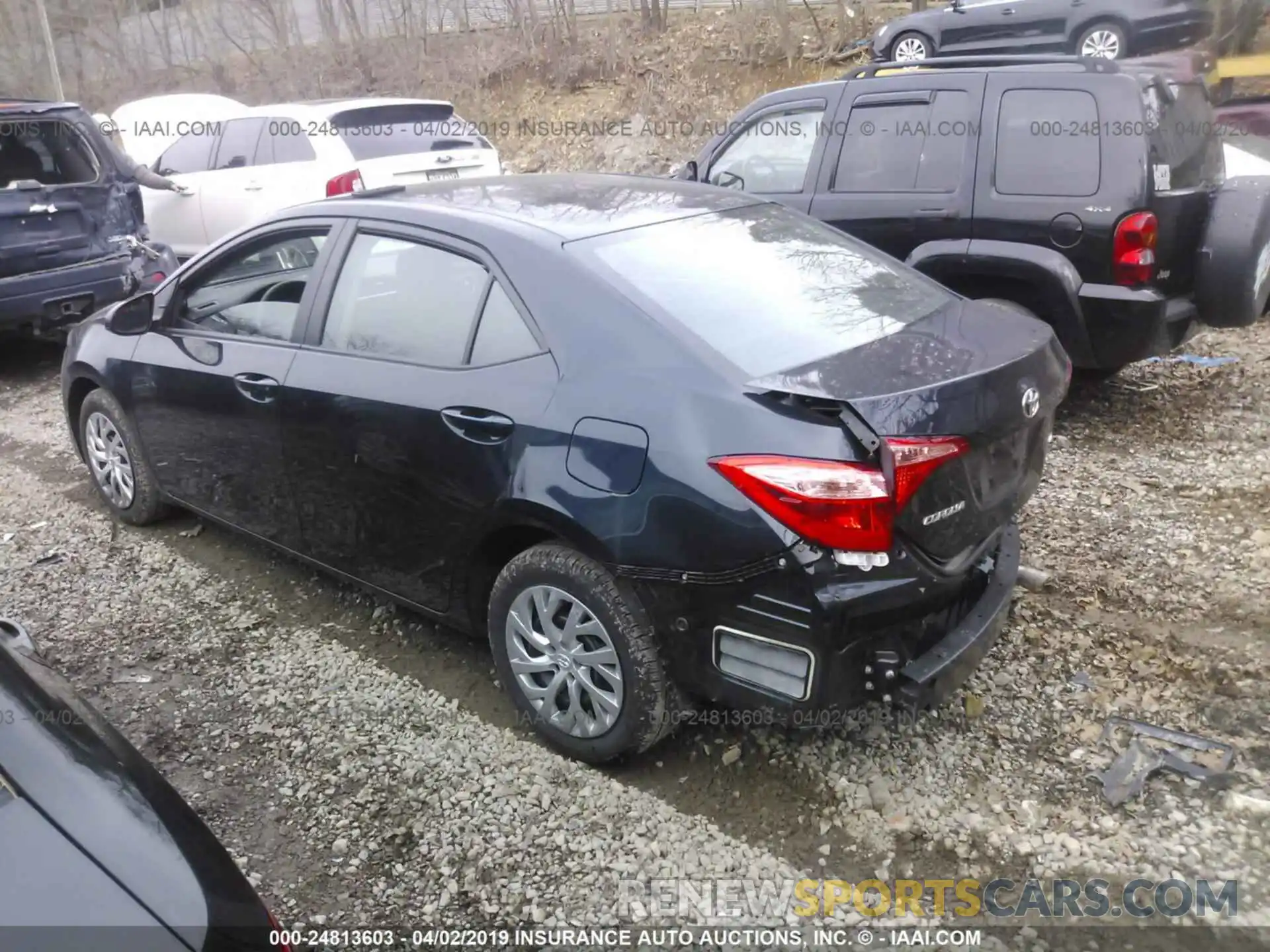 3 Photograph of a damaged car 2T1BURHE3KC159606 TOYOTA COROLLA 2019