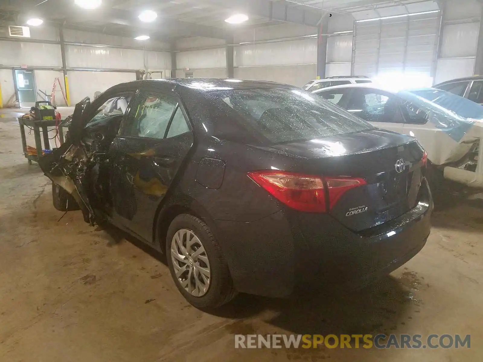 3 Photograph of a damaged car 2T1BURHE3KC160349 TOYOTA COROLLA 2019