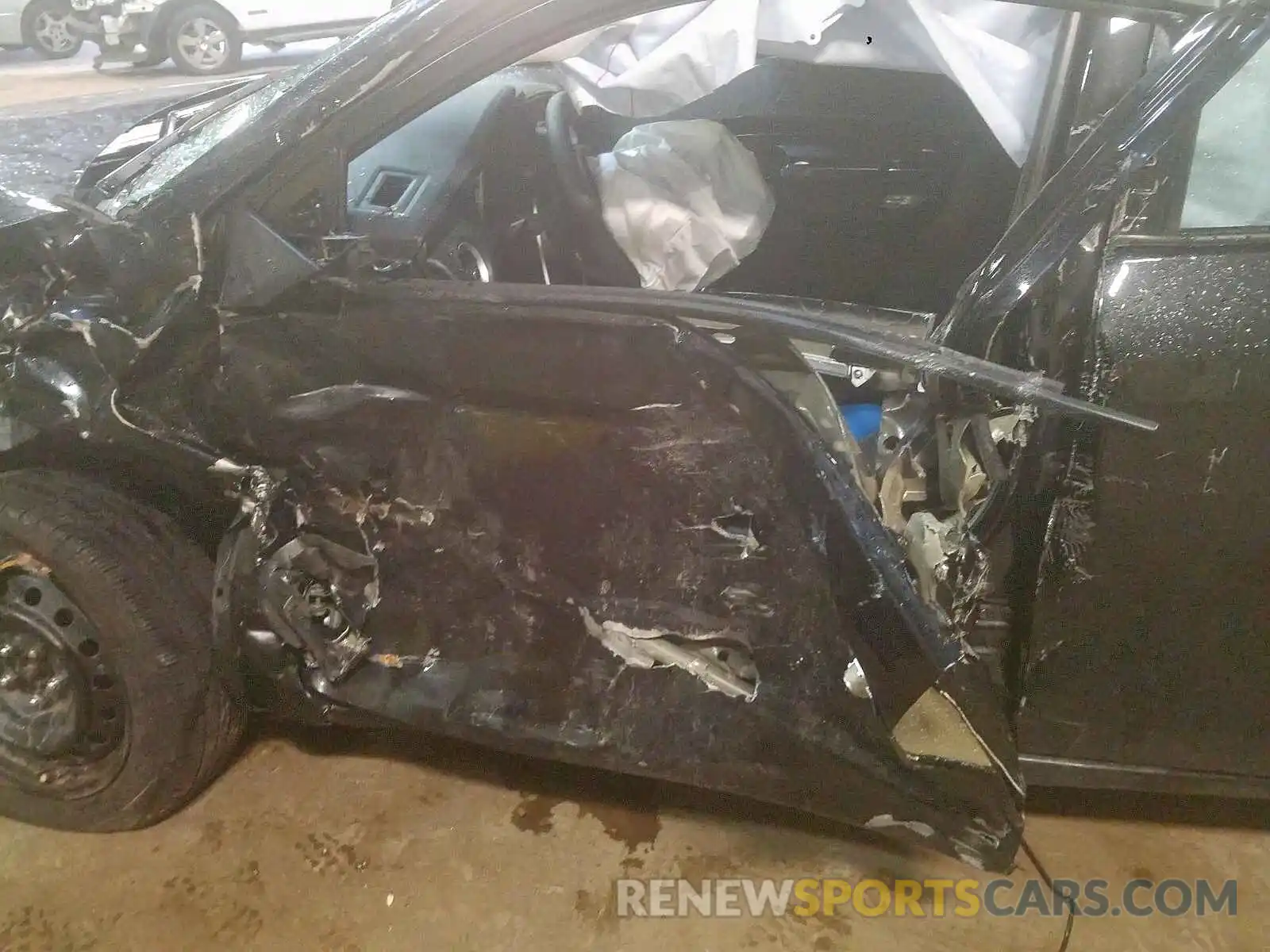 9 Photograph of a damaged car 2T1BURHE3KC160349 TOYOTA COROLLA 2019