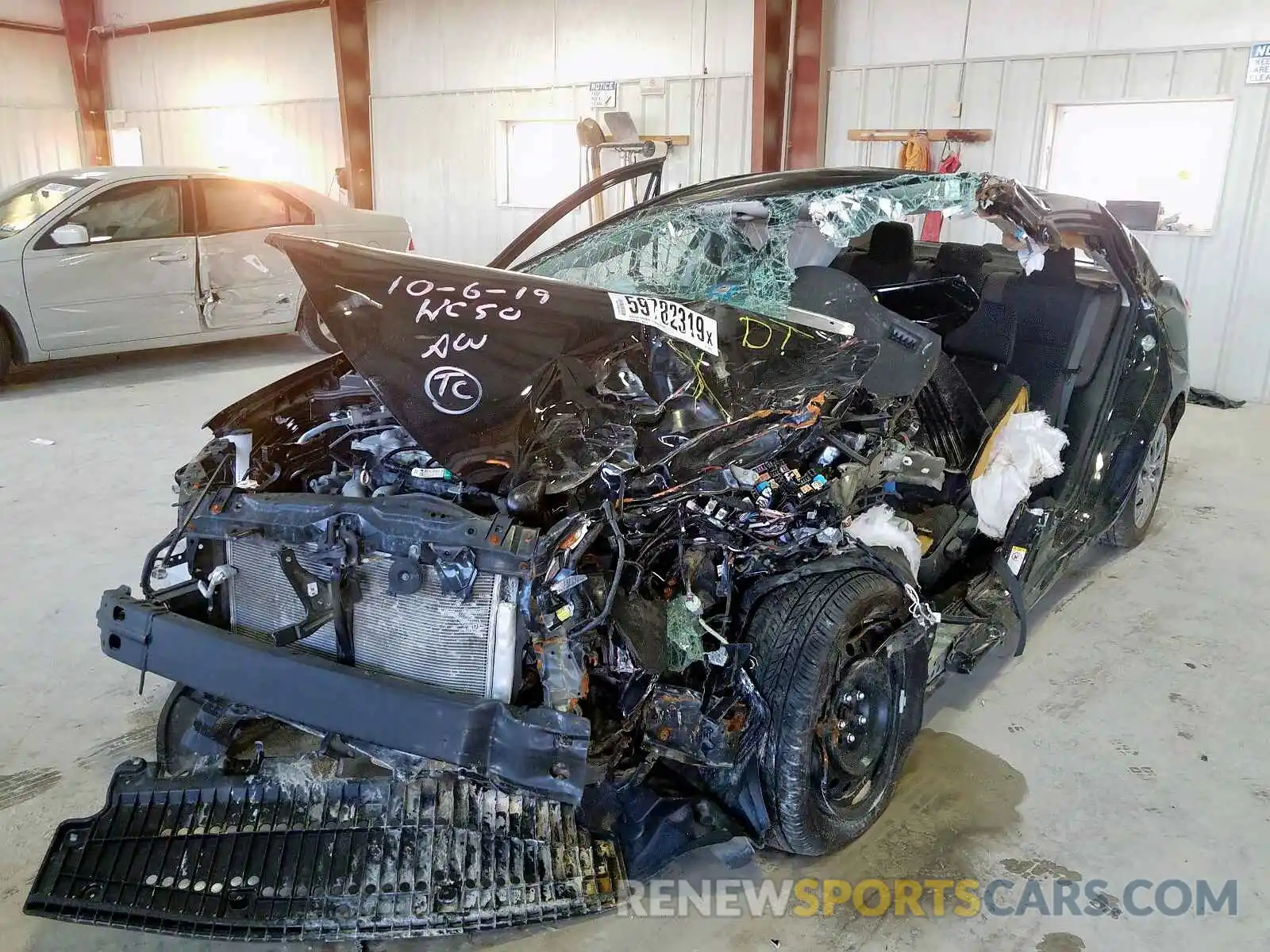 2 Photograph of a damaged car 2T1BURHE3KC160819 TOYOTA COROLLA 2019