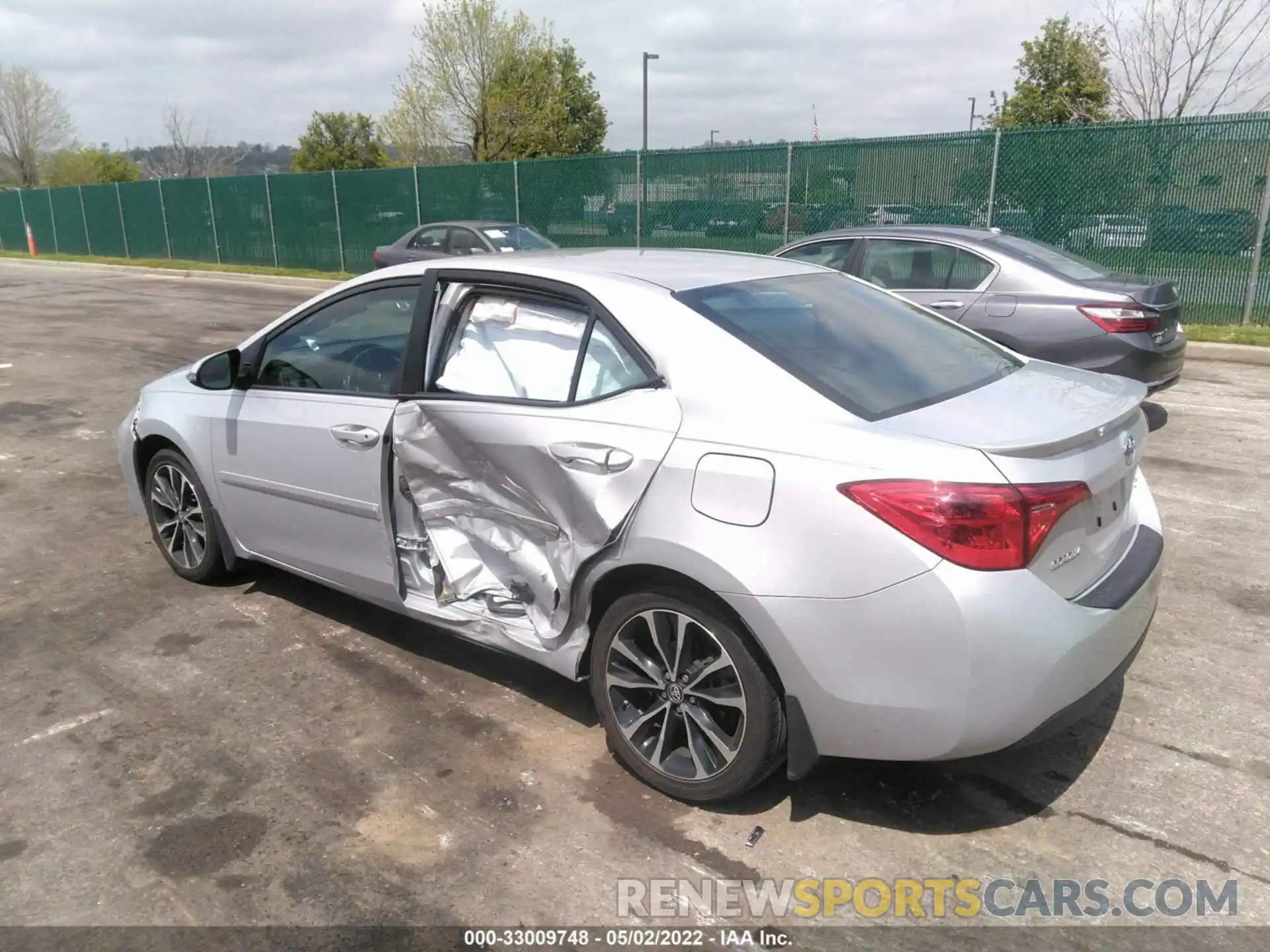 3 Photograph of a damaged car 2T1BURHE3KC162022 TOYOTA COROLLA 2019