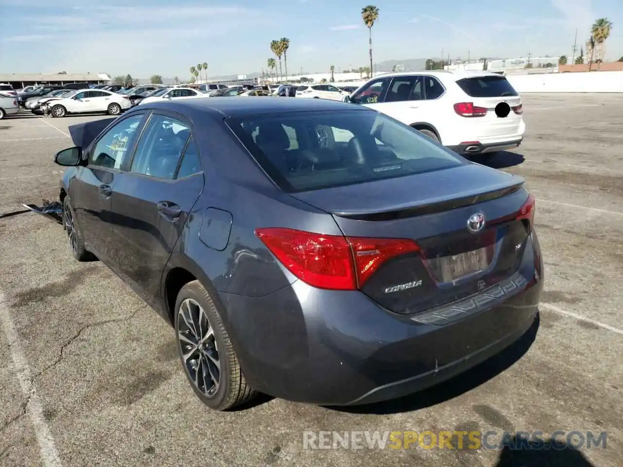 3 Photograph of a damaged car 2T1BURHE3KC162375 TOYOTA COROLLA 2019