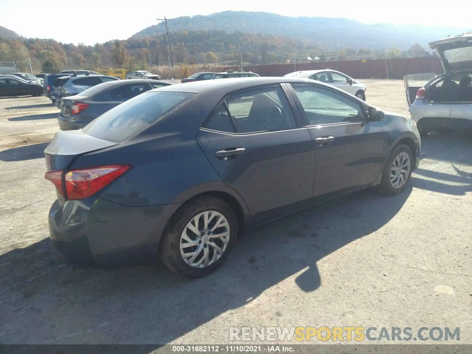 4 Photograph of a damaged car 2T1BURHE3KC162733 TOYOTA COROLLA 2019