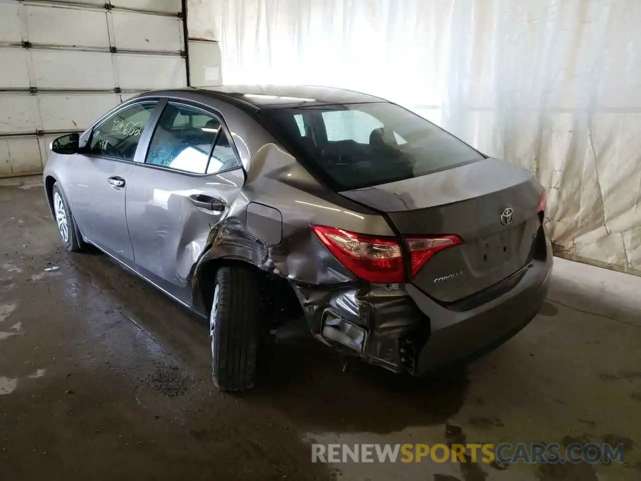 3 Photograph of a damaged car 2T1BURHE3KC162795 TOYOTA COROLLA 2019