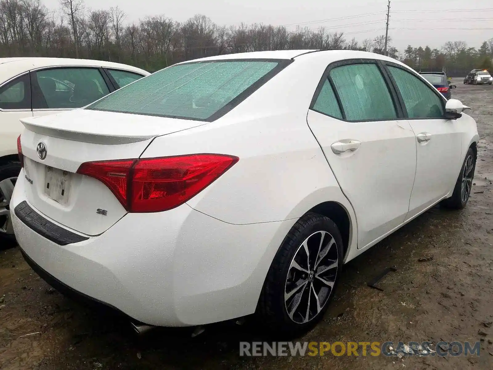 4 Photograph of a damaged car 2T1BURHE3KC163039 TOYOTA COROLLA 2019