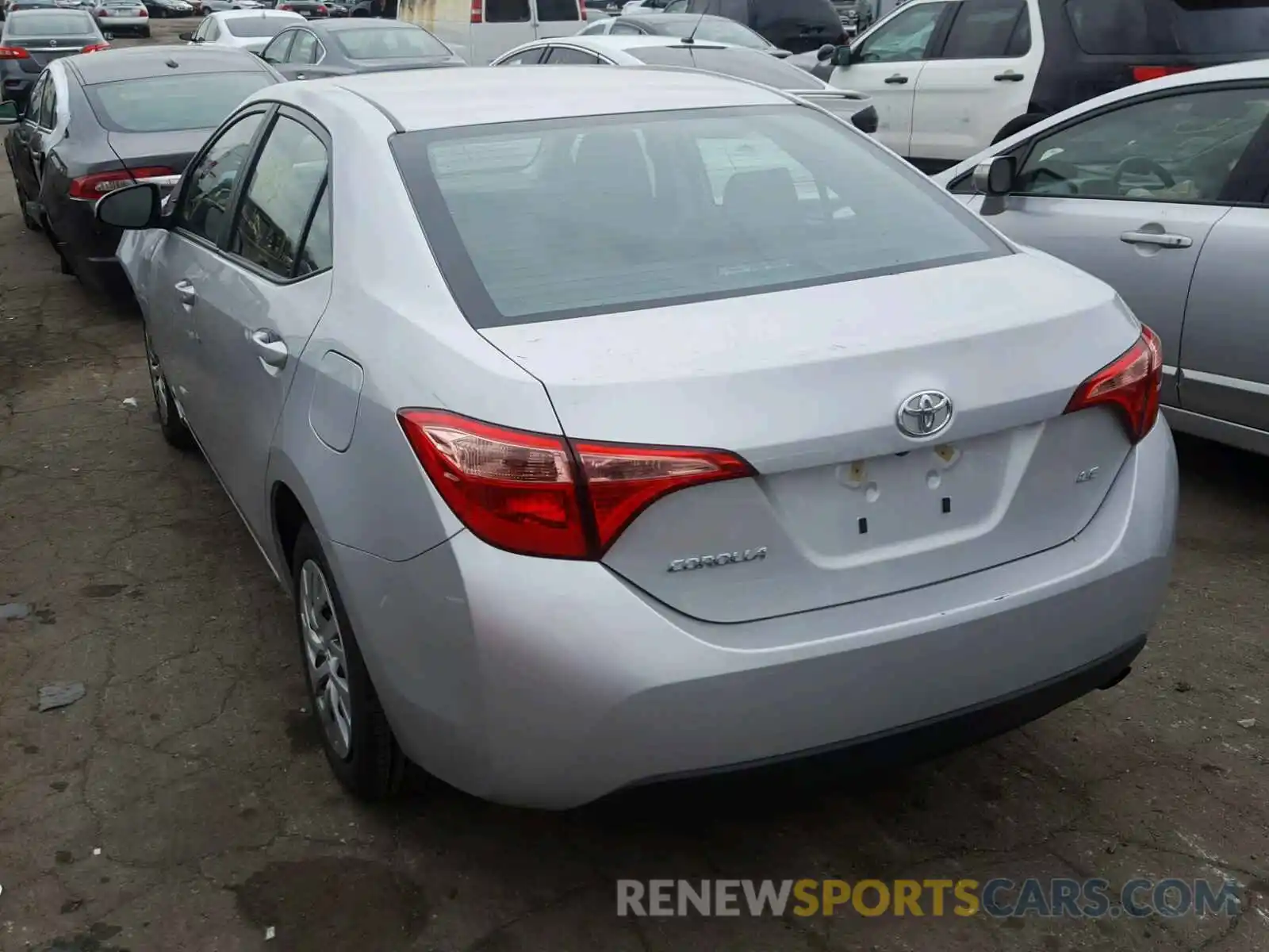 3 Photograph of a damaged car 2T1BURHE3KC163297 TOYOTA COROLLA 2019