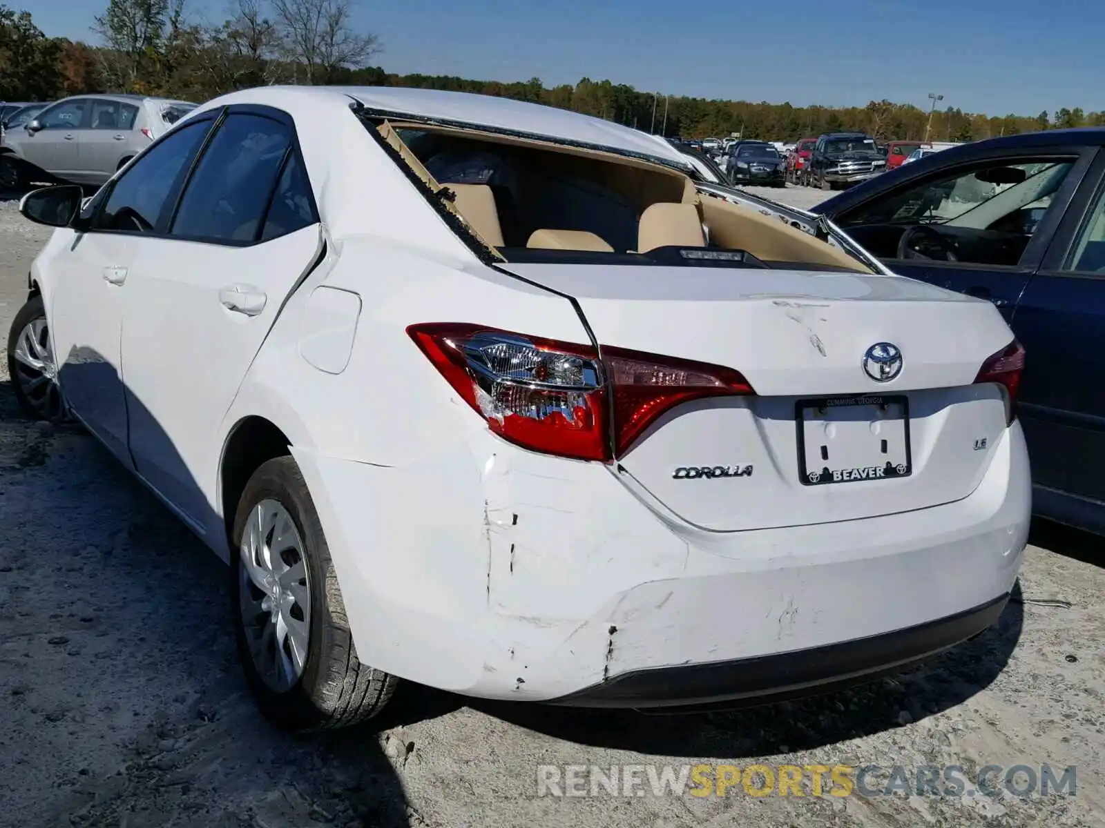 3 Photograph of a damaged car 2T1BURHE3KC165986 TOYOTA COROLLA 2019