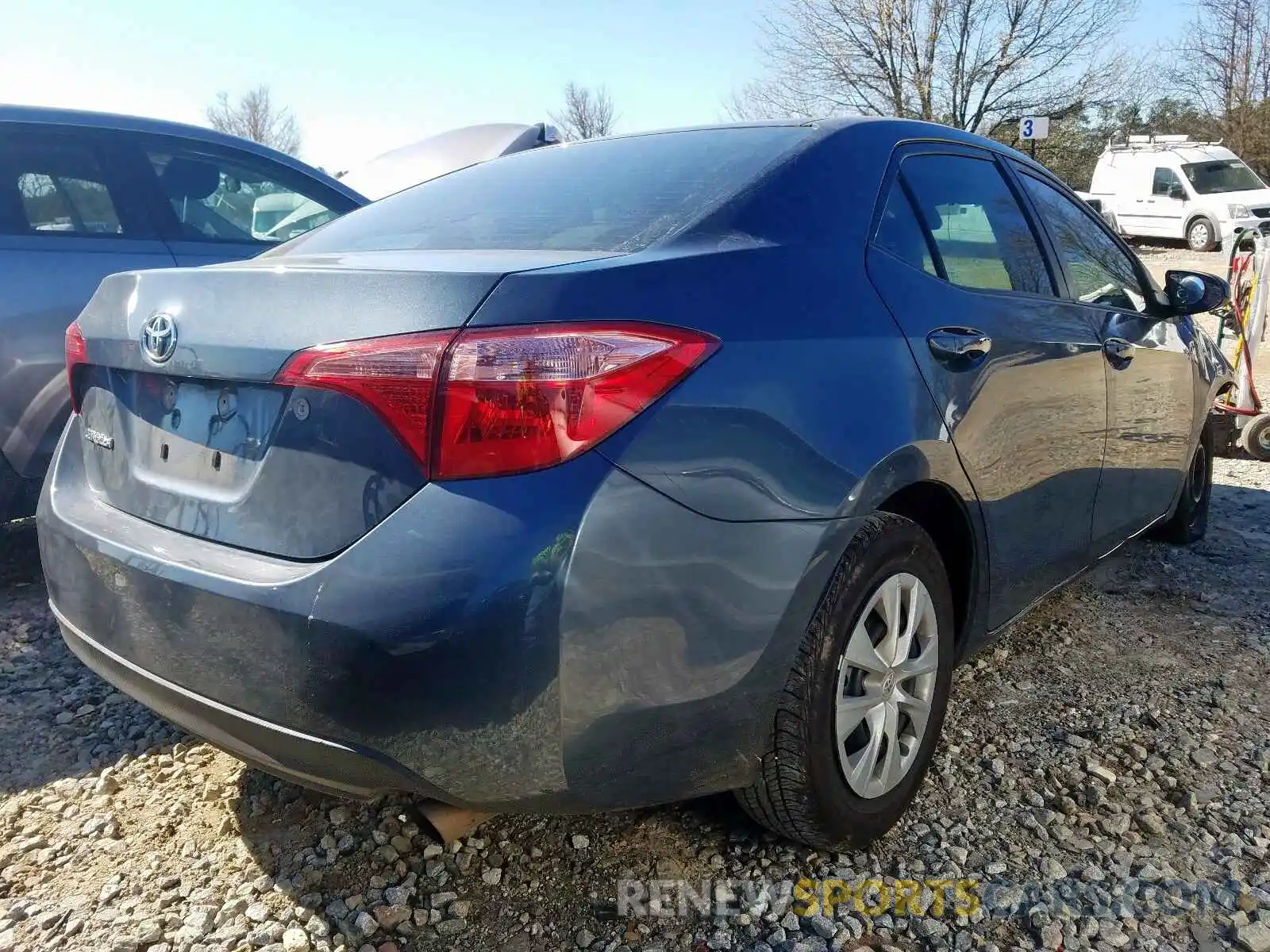 4 Photograph of a damaged car 2T1BURHE3KC166538 TOYOTA COROLLA 2019