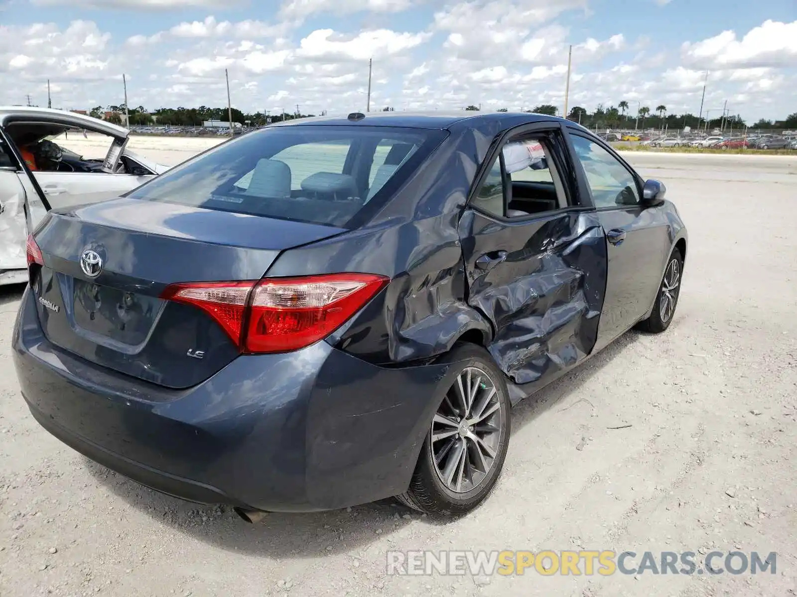 9 Photograph of a damaged car 2T1BURHE3KC166667 TOYOTA COROLLA 2019