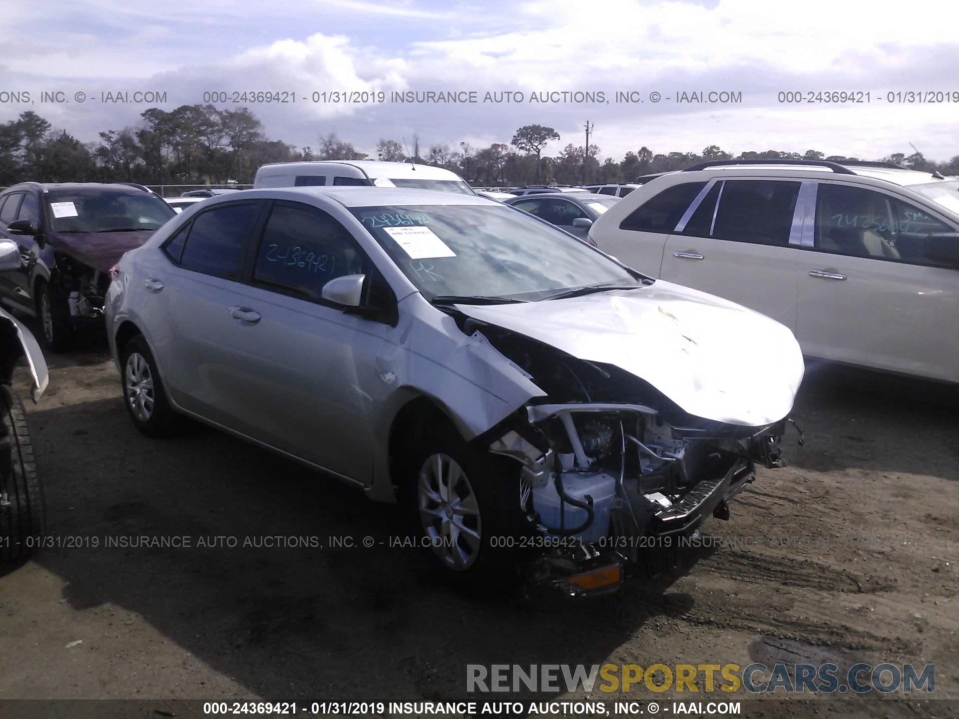 1 Photograph of a damaged car 2T1BURHE3KC166782 TOYOTA COROLLA 2019