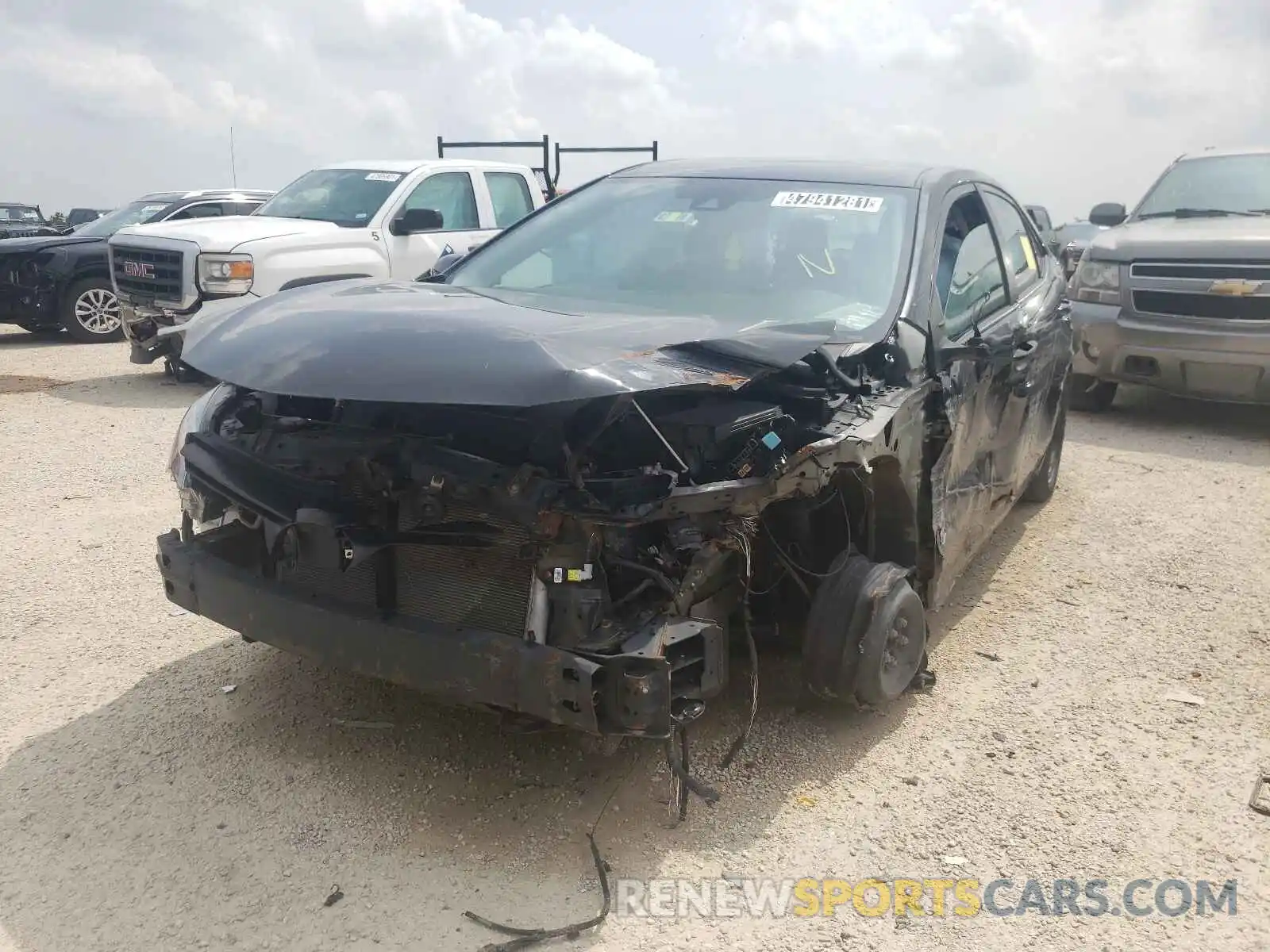 2 Фотография поврежденного автомобиля 2T1BURHE3KC166894 TOYOTA COROLLA 2019