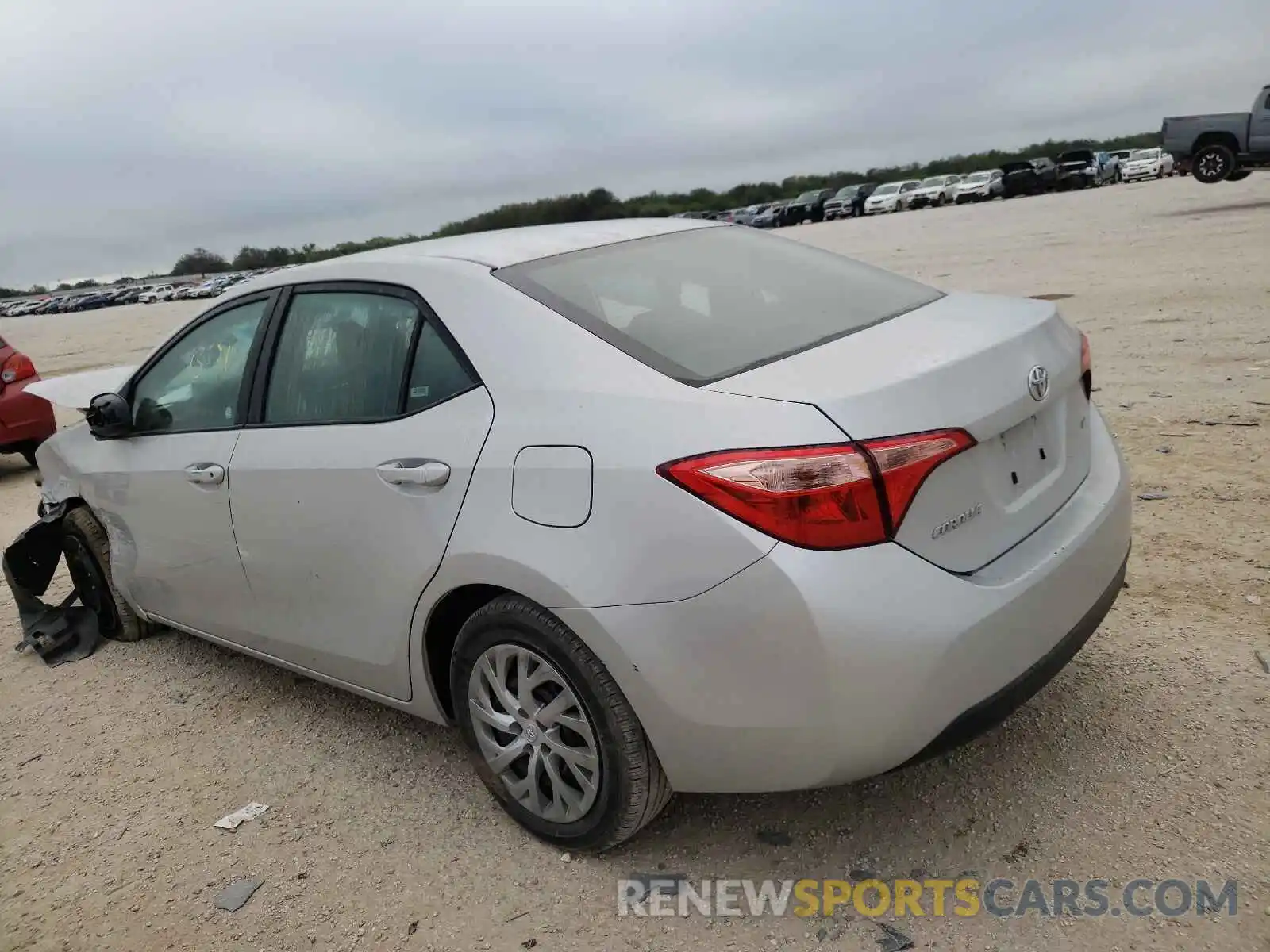 3 Photograph of a damaged car 2T1BURHE3KC167043 TOYOTA COROLLA 2019