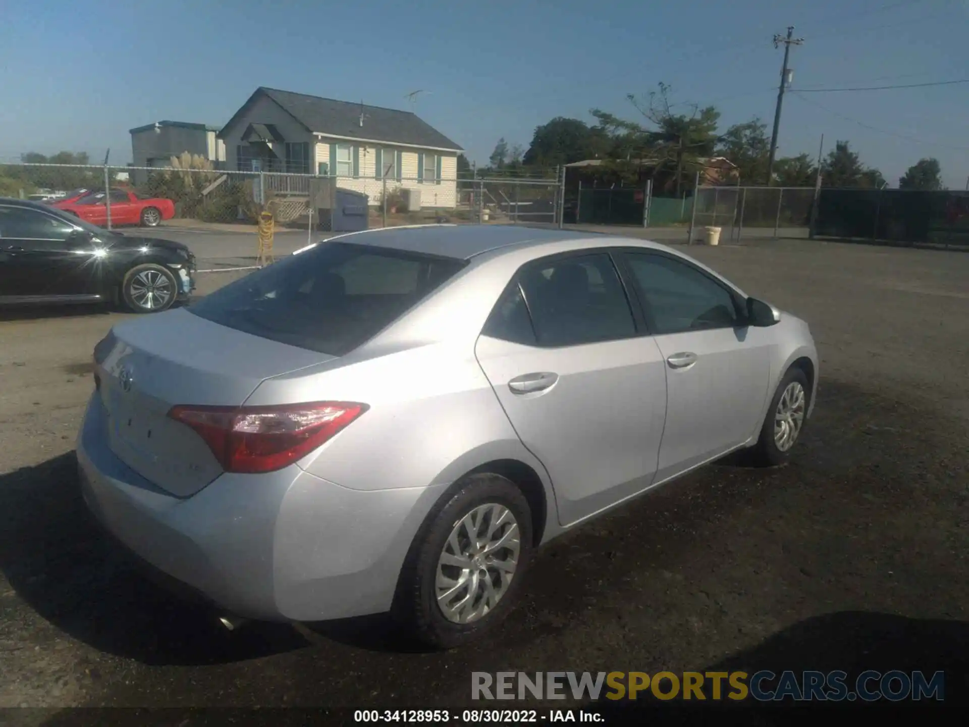 4 Photograph of a damaged car 2T1BURHE3KC167267 TOYOTA COROLLA 2019