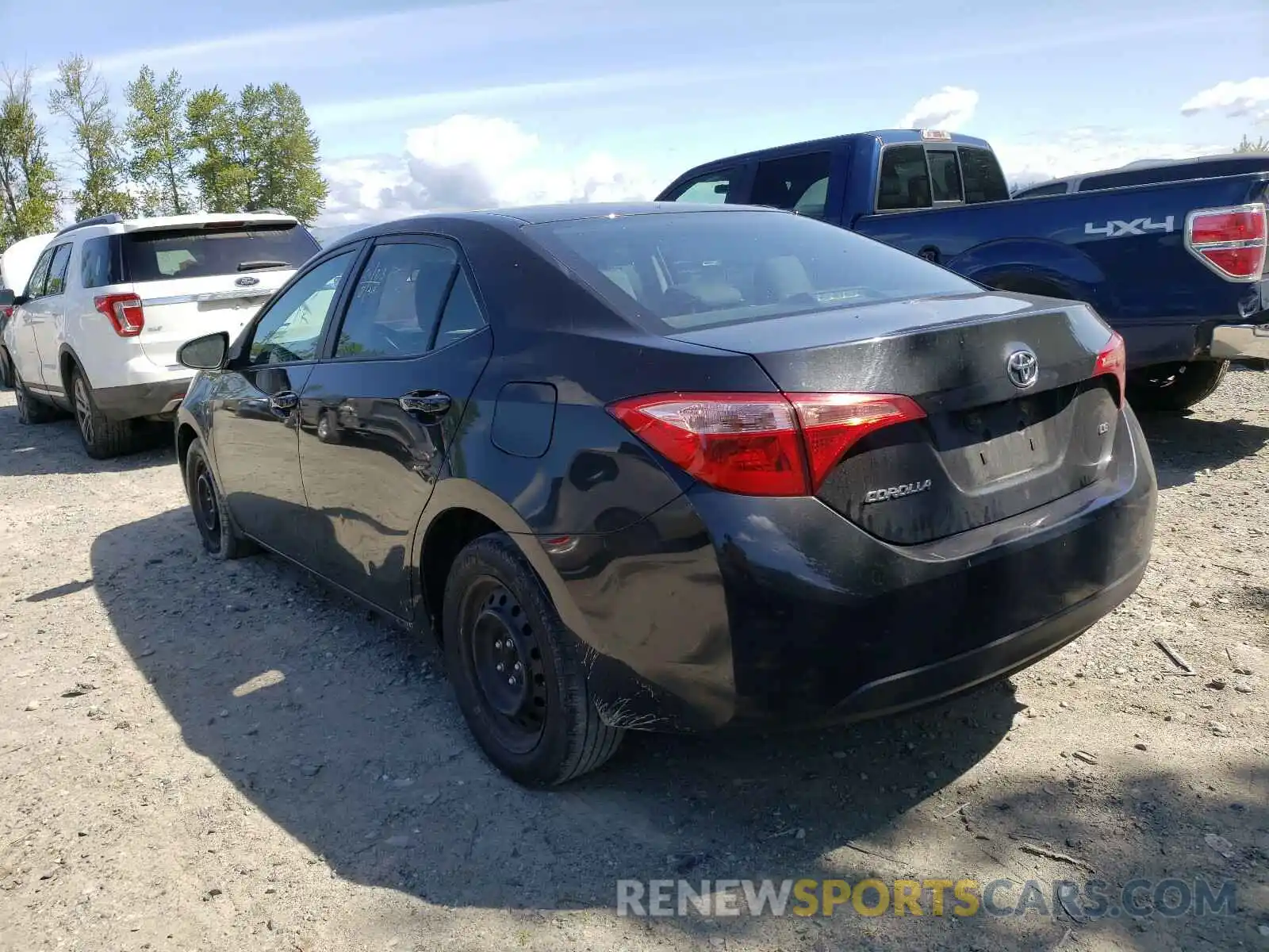 3 Photograph of a damaged car 2T1BURHE3KC167740 TOYOTA COROLLA 2019