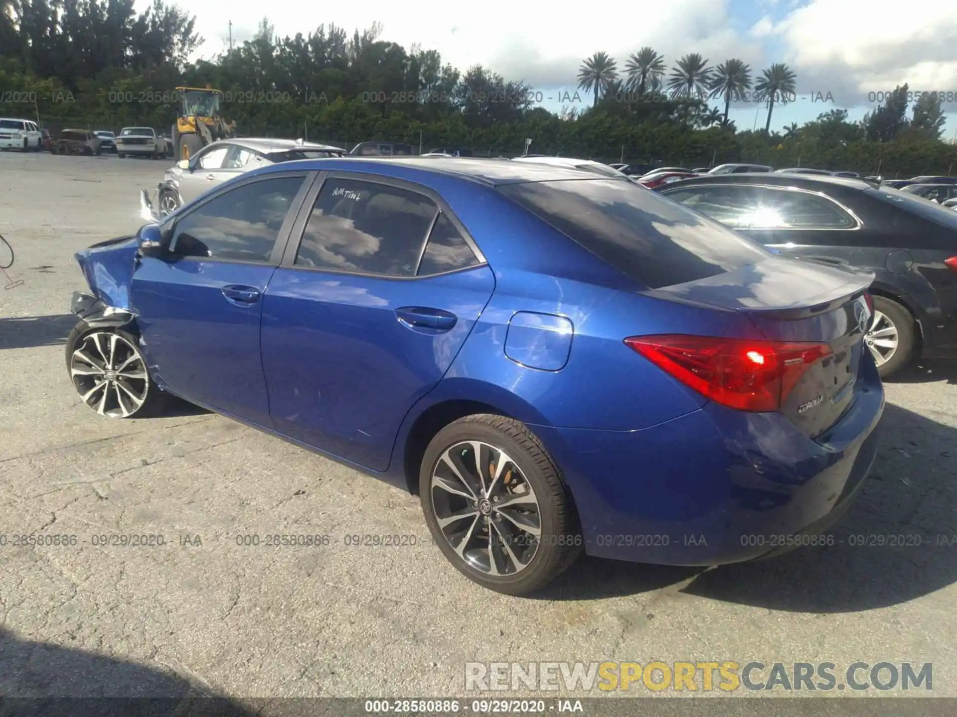 3 Photograph of a damaged car 2T1BURHE3KC168113 TOYOTA COROLLA 2019