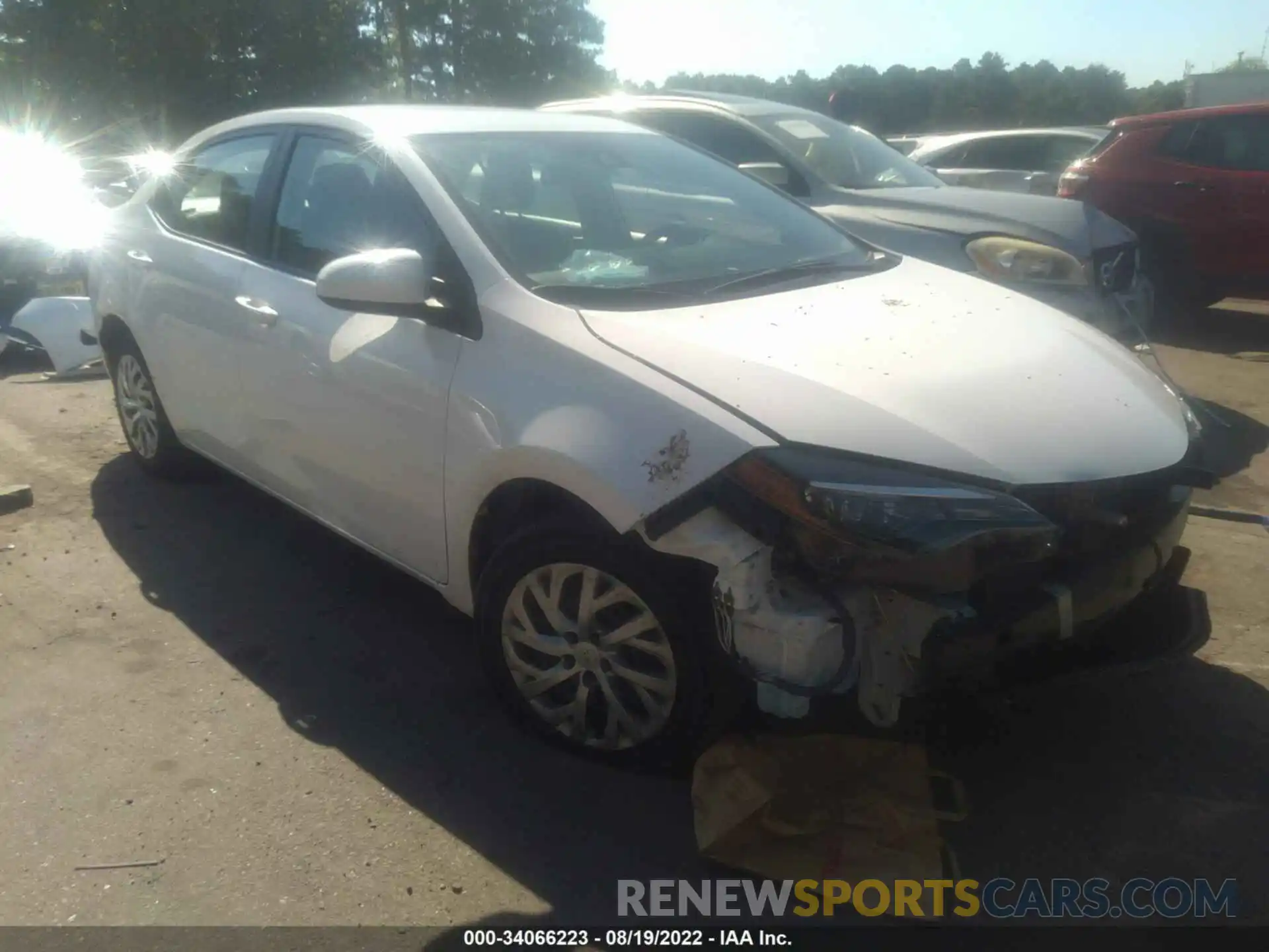 1 Photograph of a damaged car 2T1BURHE3KC168144 TOYOTA COROLLA 2019