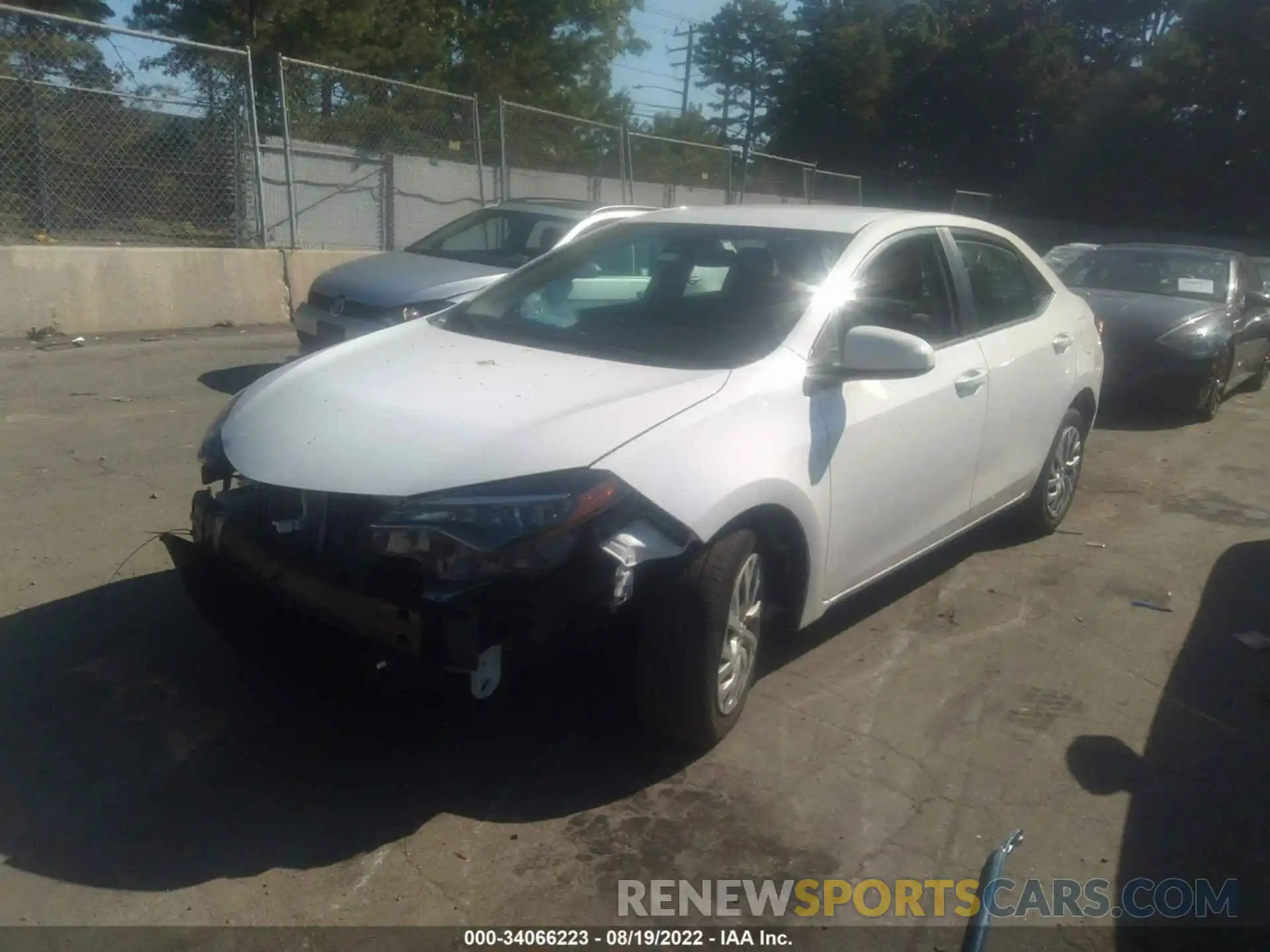 2 Photograph of a damaged car 2T1BURHE3KC168144 TOYOTA COROLLA 2019