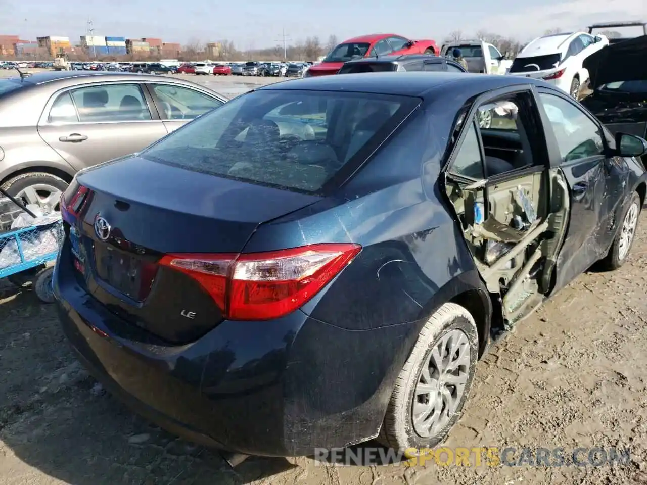 4 Photograph of a damaged car 2T1BURHE3KC168502 TOYOTA COROLLA 2019