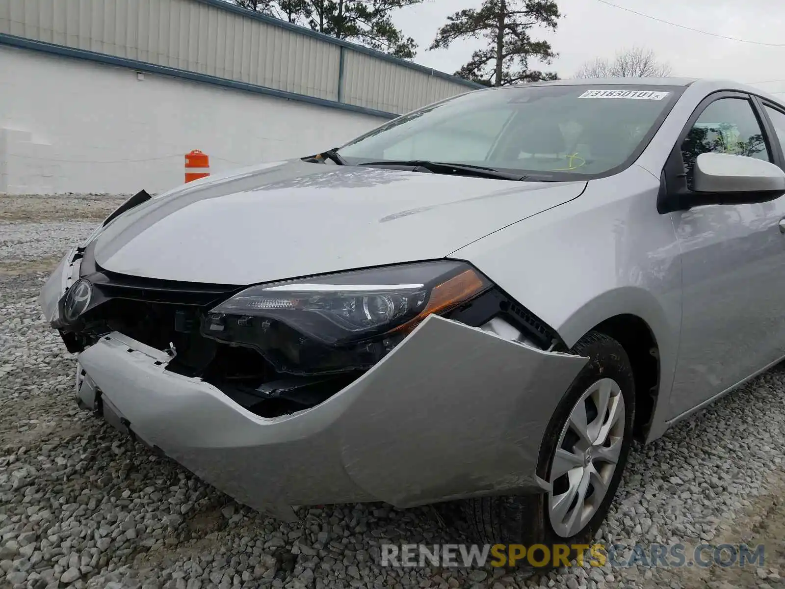 9 Photograph of a damaged car 2T1BURHE3KC169939 TOYOTA COROLLA 2019