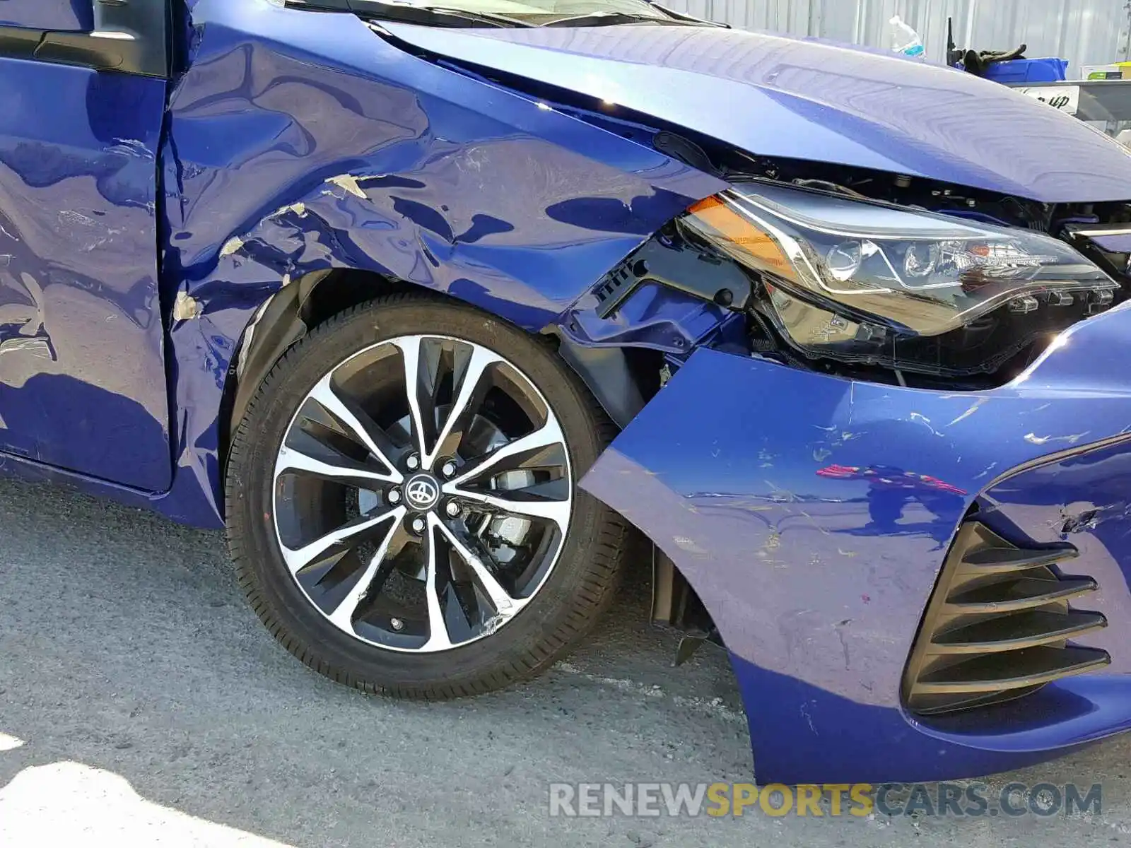 9 Photograph of a damaged car 2T1BURHE3KC170086 TOYOTA COROLLA 2019