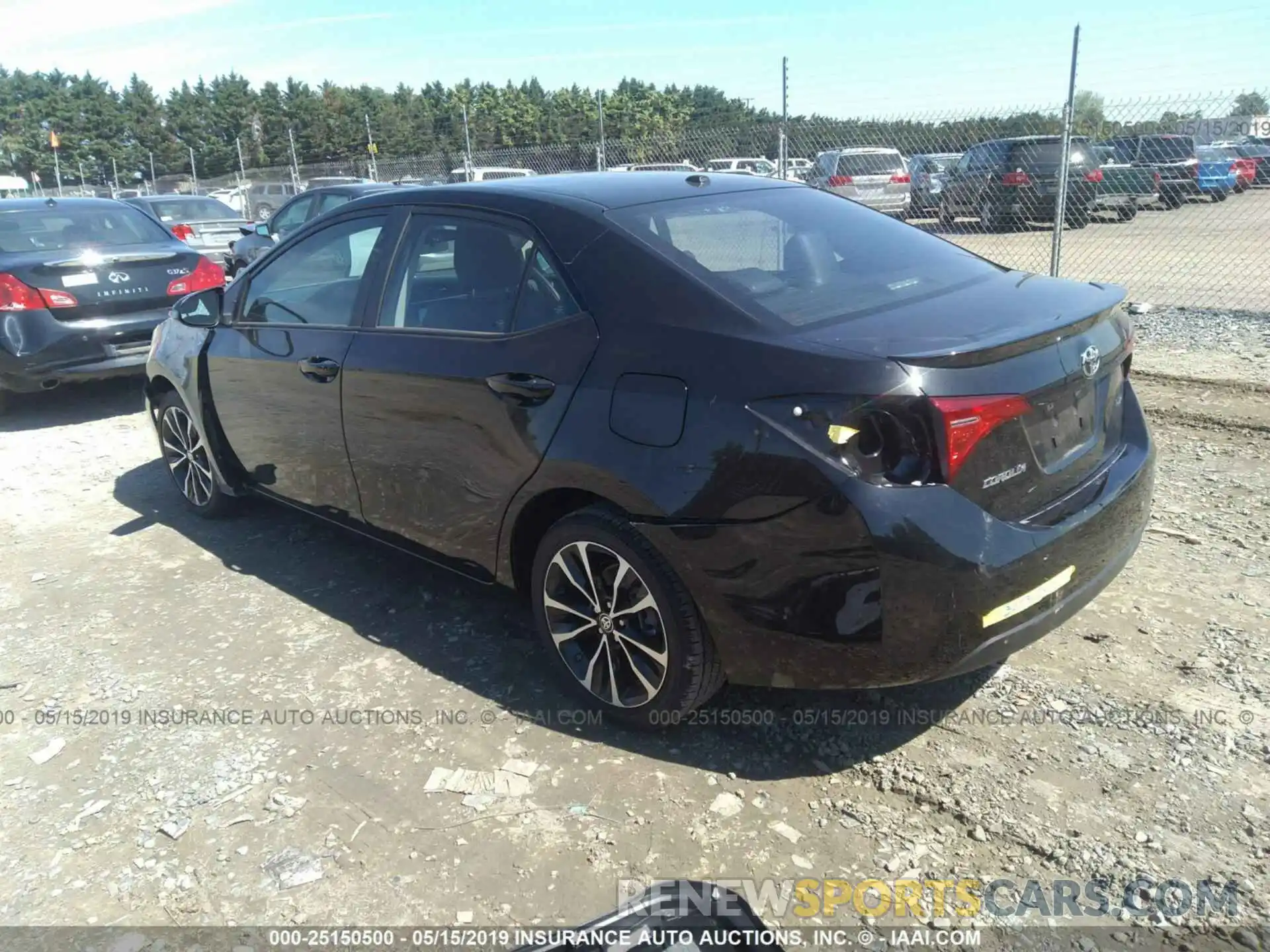 3 Photograph of a damaged car 2T1BURHE3KC170119 TOYOTA COROLLA 2019