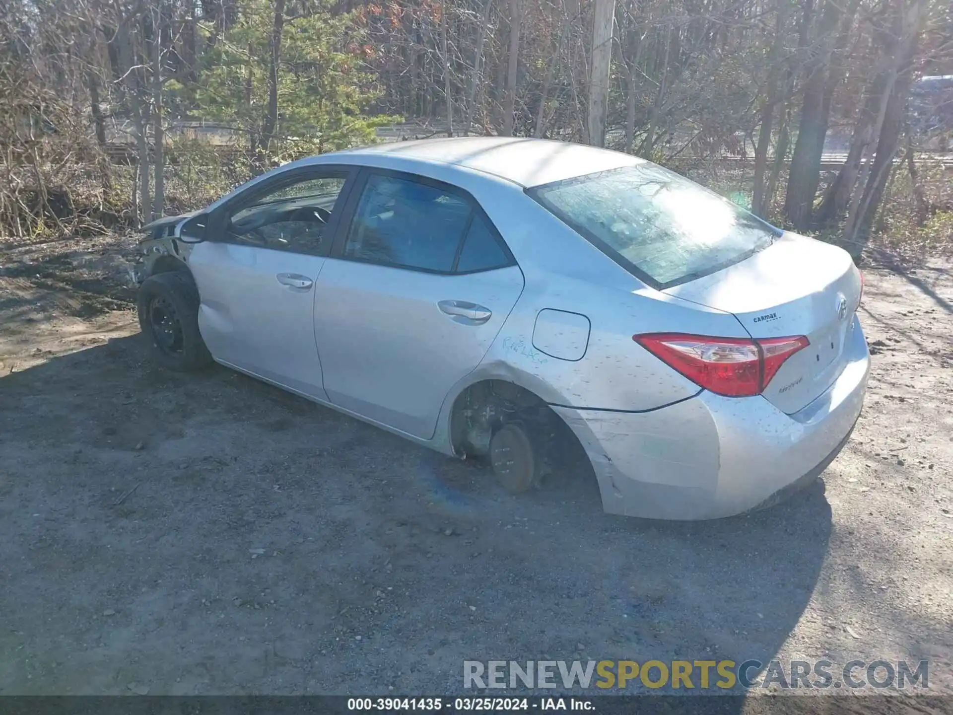 3 Photograph of a damaged car 2T1BURHE3KC170167 TOYOTA COROLLA 2019