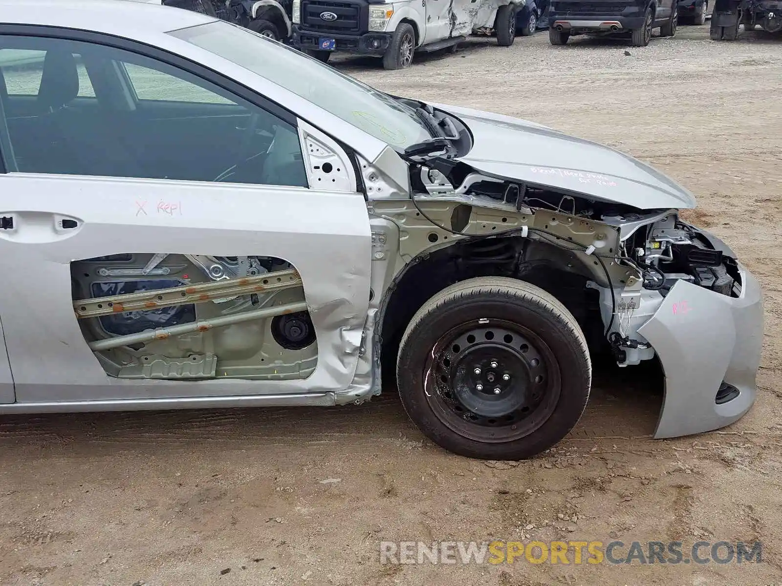 7 Photograph of a damaged car 2T1BURHE3KC170640 TOYOTA COROLLA 2019