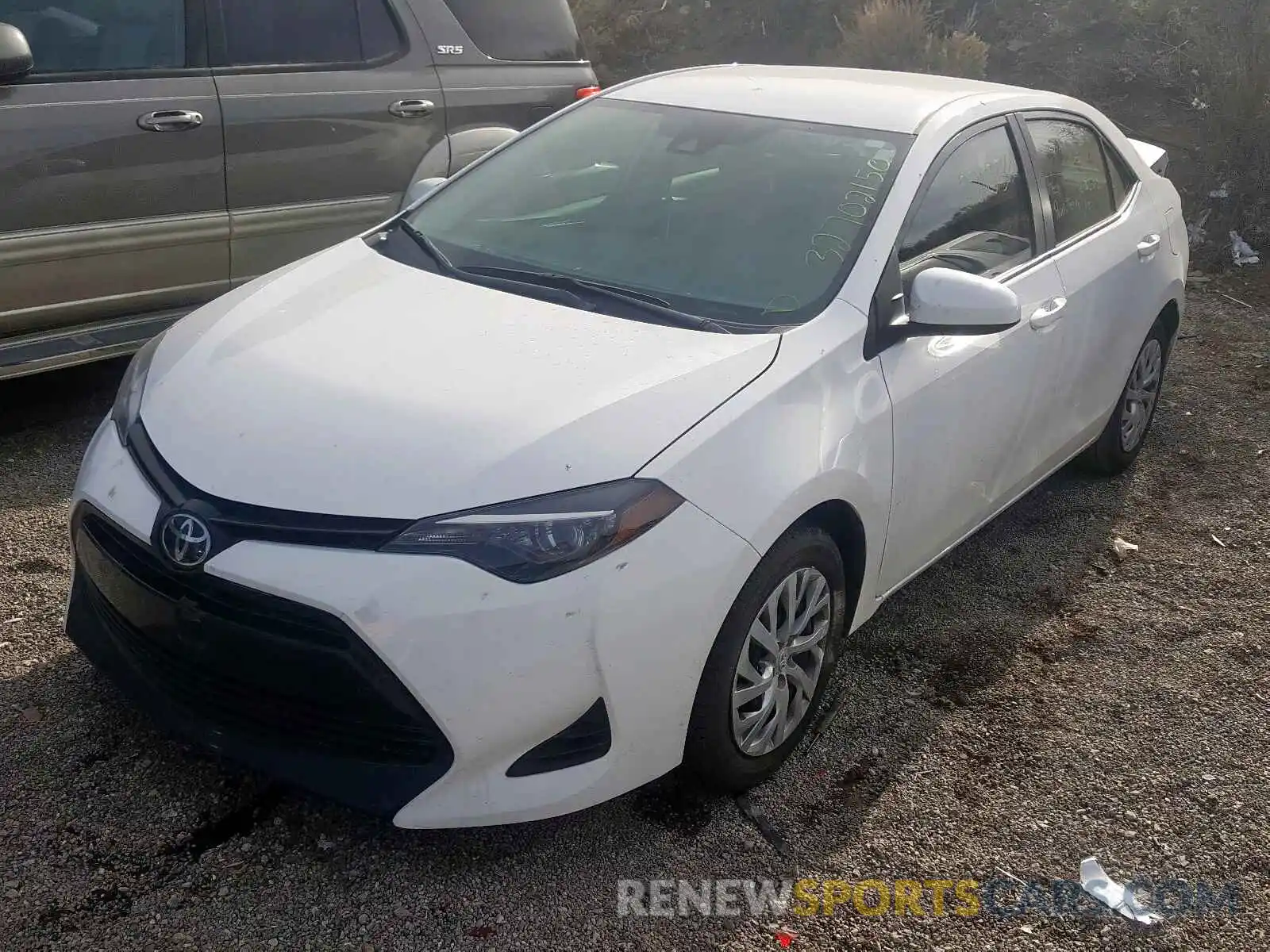 2 Photograph of a damaged car 2T1BURHE3KC170671 TOYOTA COROLLA 2019