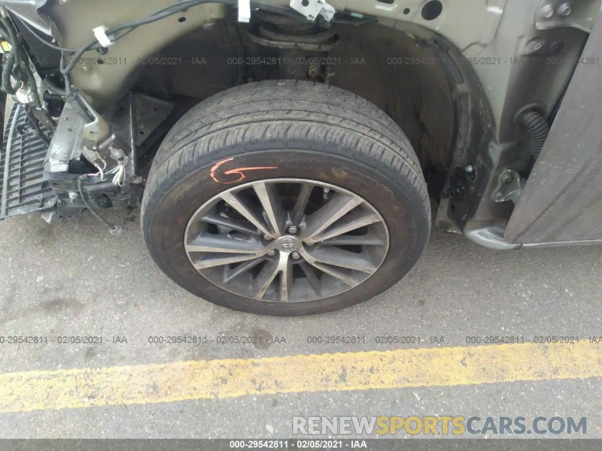 12 Photograph of a damaged car 2T1BURHE3KC172260 TOYOTA COROLLA 2019