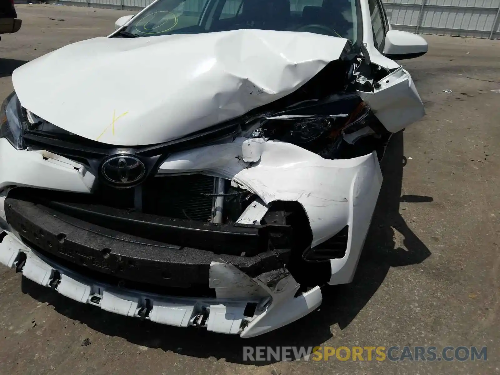 9 Photograph of a damaged car 2T1BURHE3KC172727 TOYOTA COROLLA 2019