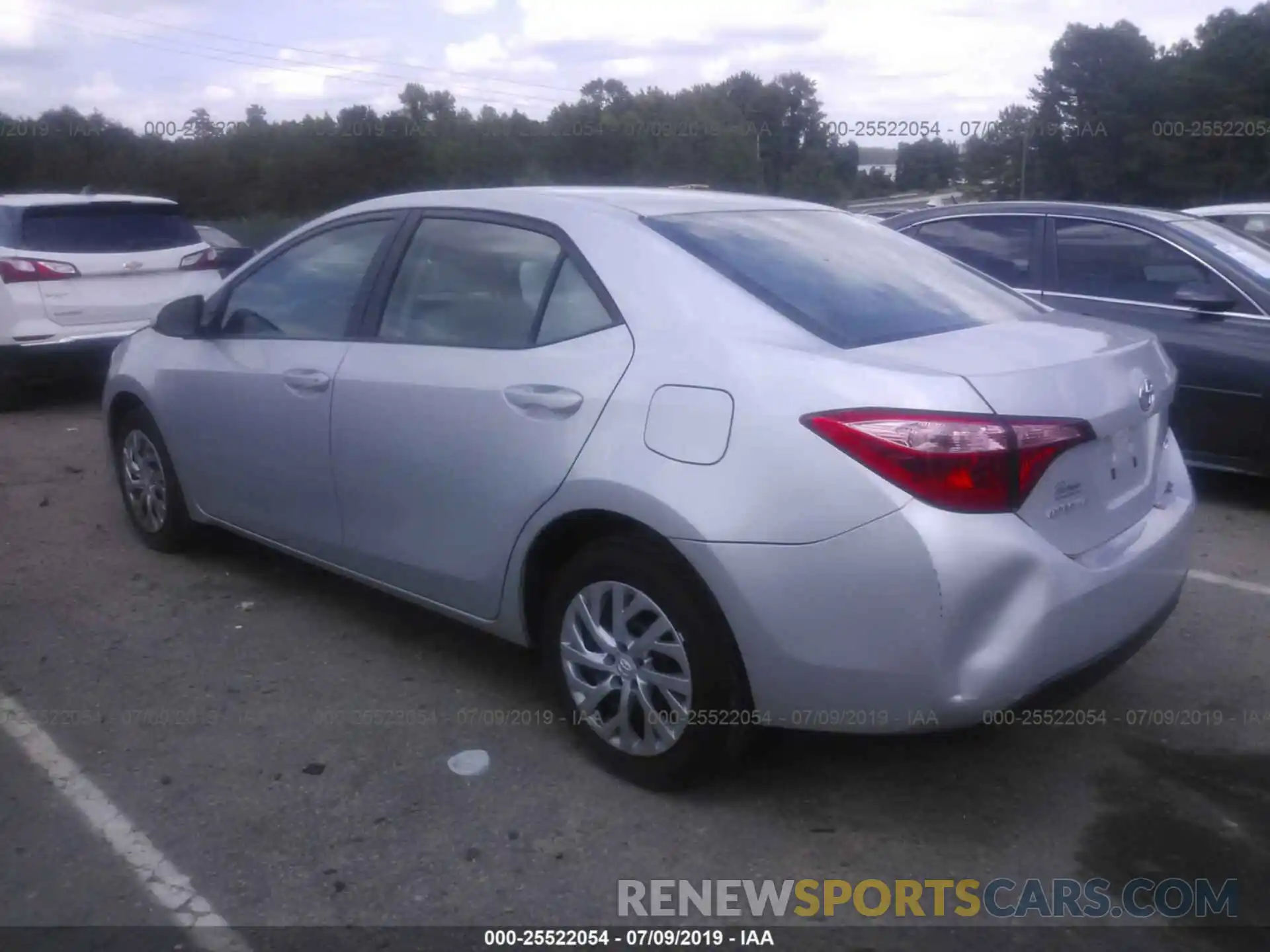 3 Photograph of a damaged car 2T1BURHE3KC173537 TOYOTA COROLLA 2019