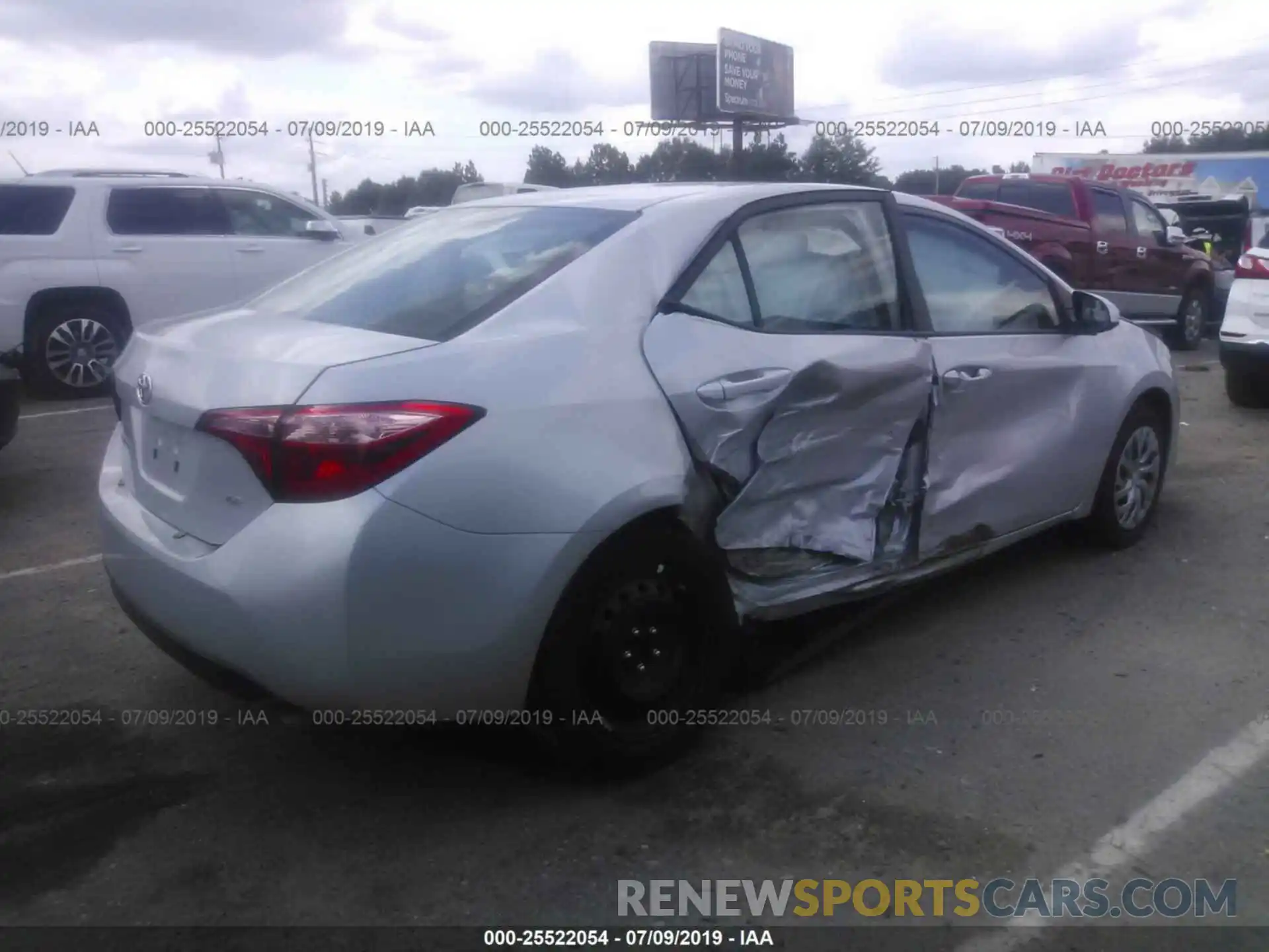 4 Photograph of a damaged car 2T1BURHE3KC173537 TOYOTA COROLLA 2019