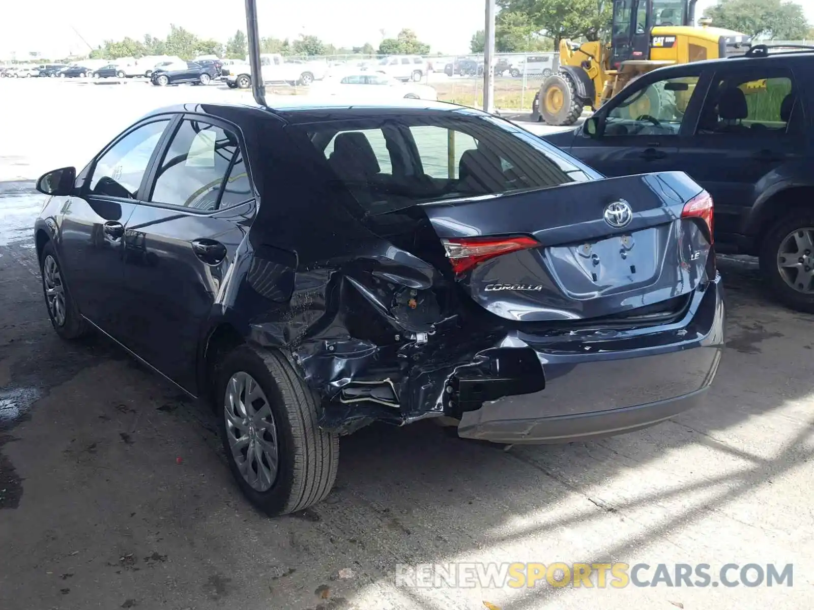 3 Photograph of a damaged car 2T1BURHE3KC175045 TOYOTA COROLLA 2019