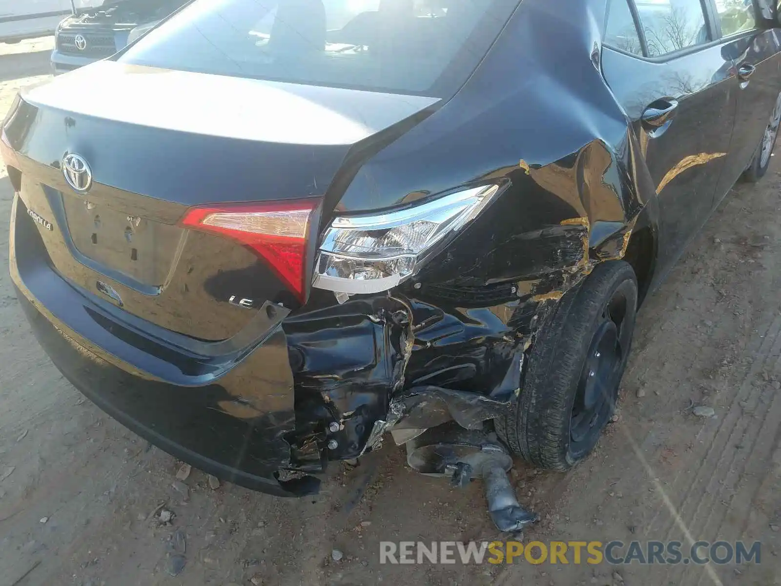 9 Photograph of a damaged car 2T1BURHE3KC175630 TOYOTA COROLLA 2019