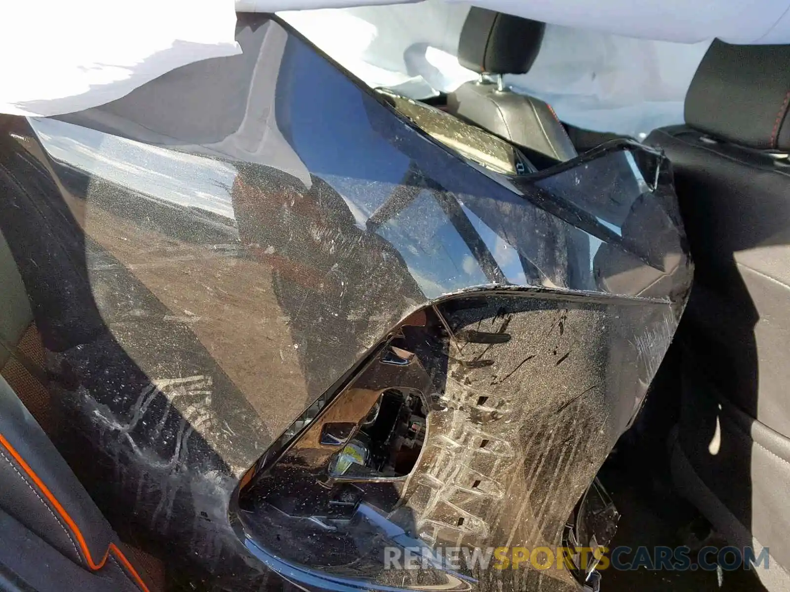 6 Photograph of a damaged car 2T1BURHE3KC175997 TOYOTA COROLLA 2019