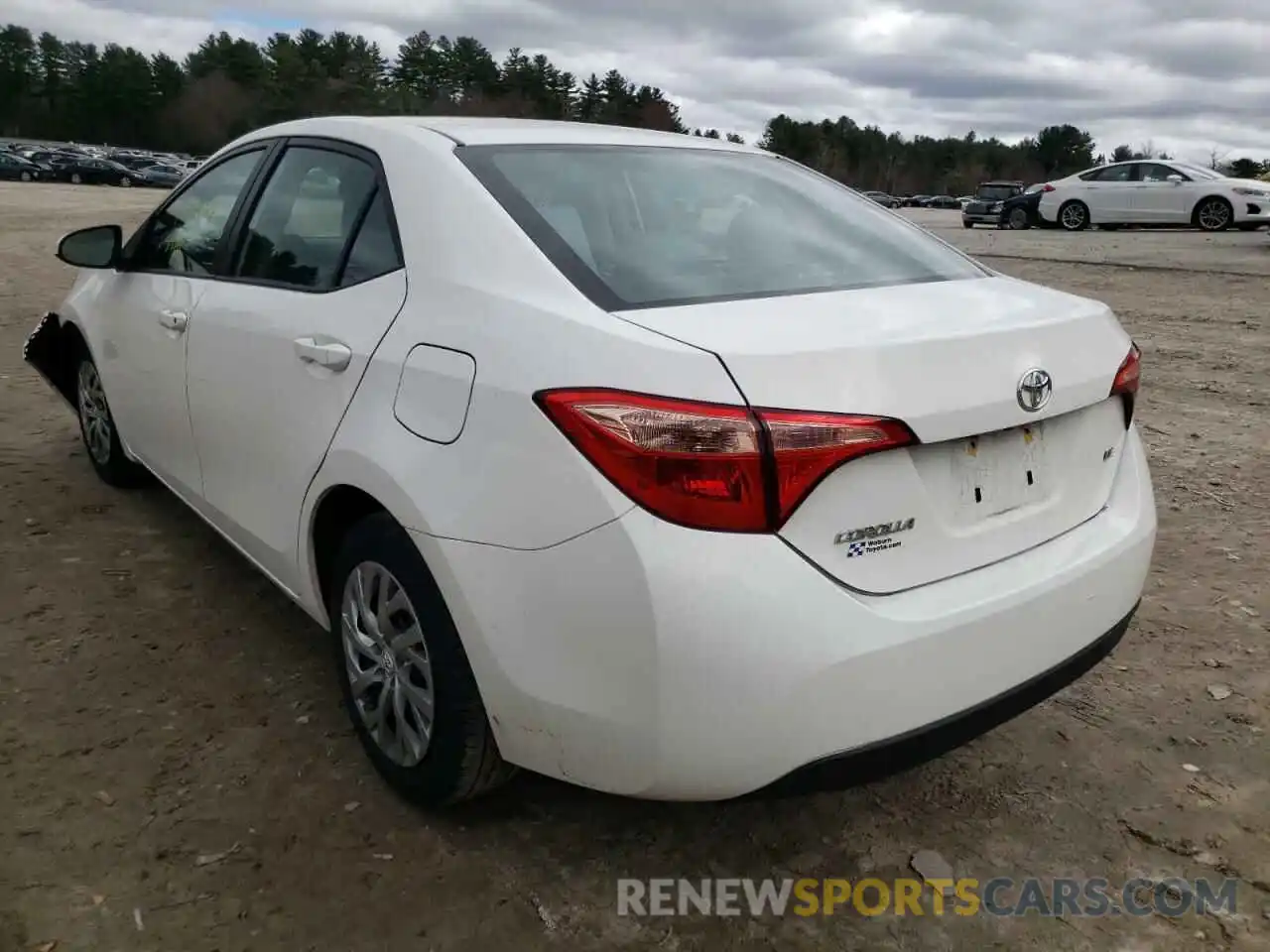 3 Photograph of a damaged car 2T1BURHE3KC176146 TOYOTA COROLLA 2019