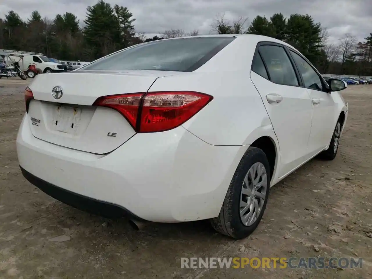 4 Photograph of a damaged car 2T1BURHE3KC176146 TOYOTA COROLLA 2019