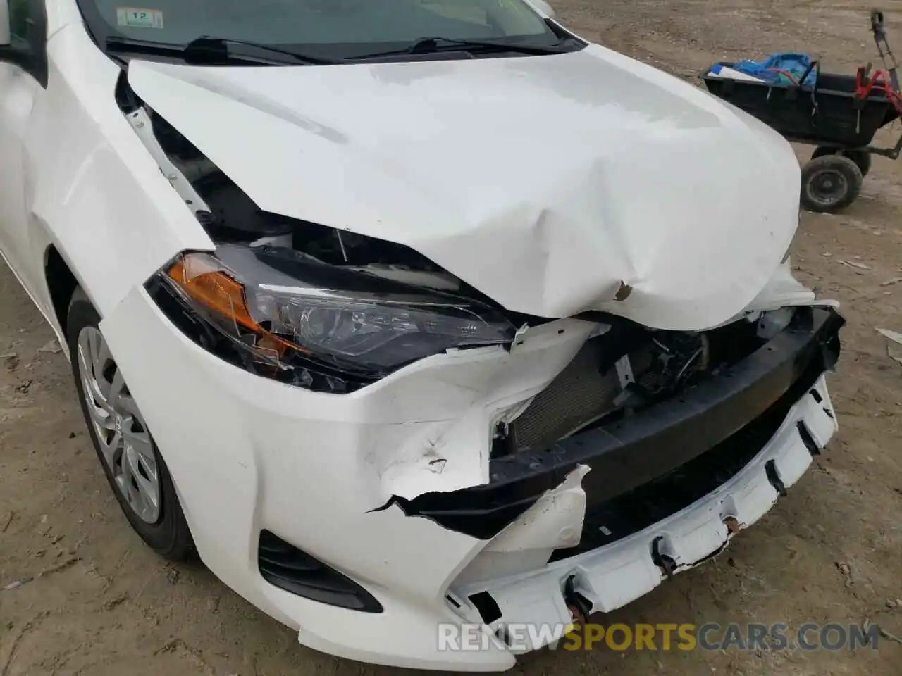 9 Photograph of a damaged car 2T1BURHE3KC176146 TOYOTA COROLLA 2019