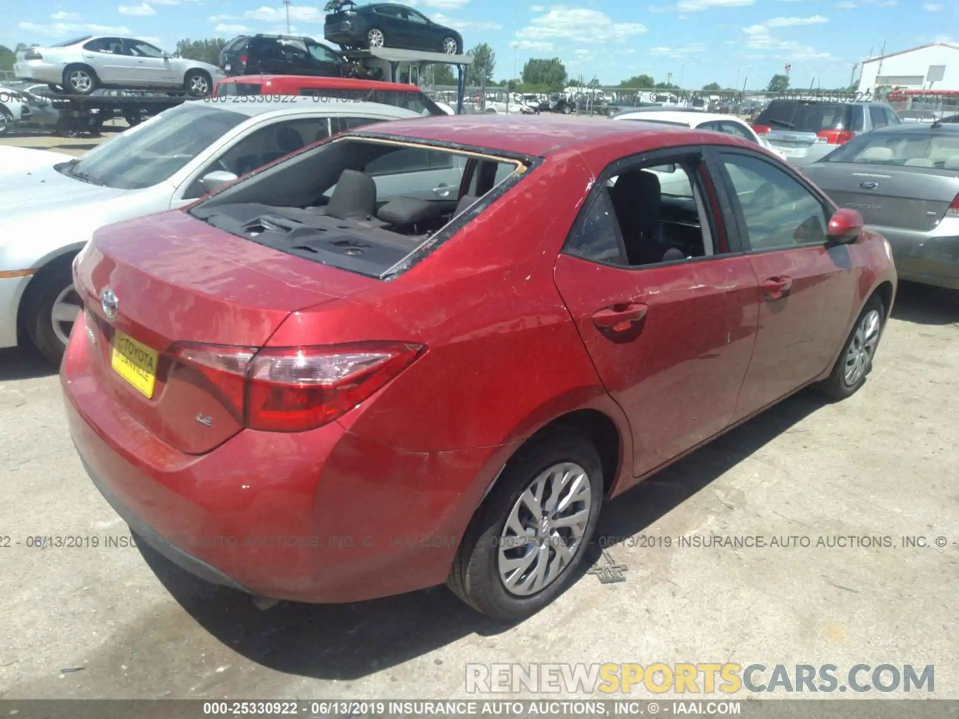 4 Photograph of a damaged car 2T1BURHE3KC176681 TOYOTA COROLLA 2019