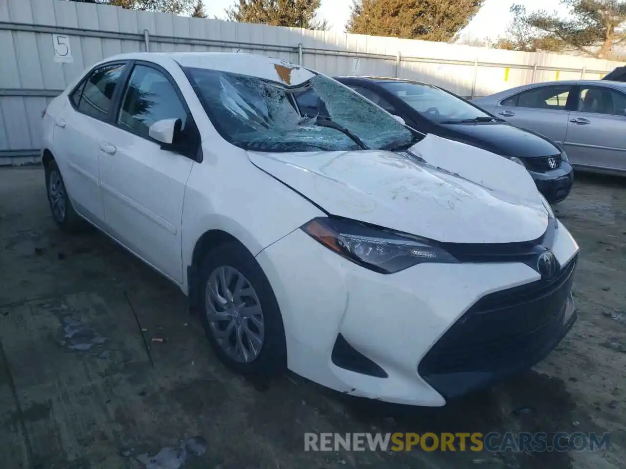 1 Photograph of a damaged car 2T1BURHE3KC176745 TOYOTA COROLLA 2019