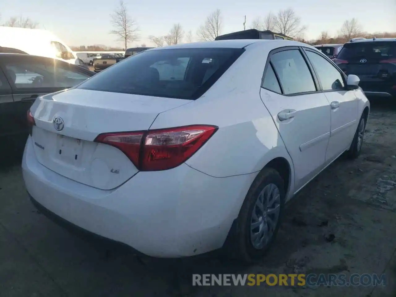 4 Фотография поврежденного автомобиля 2T1BURHE3KC176745 TOYOTA COROLLA 2019