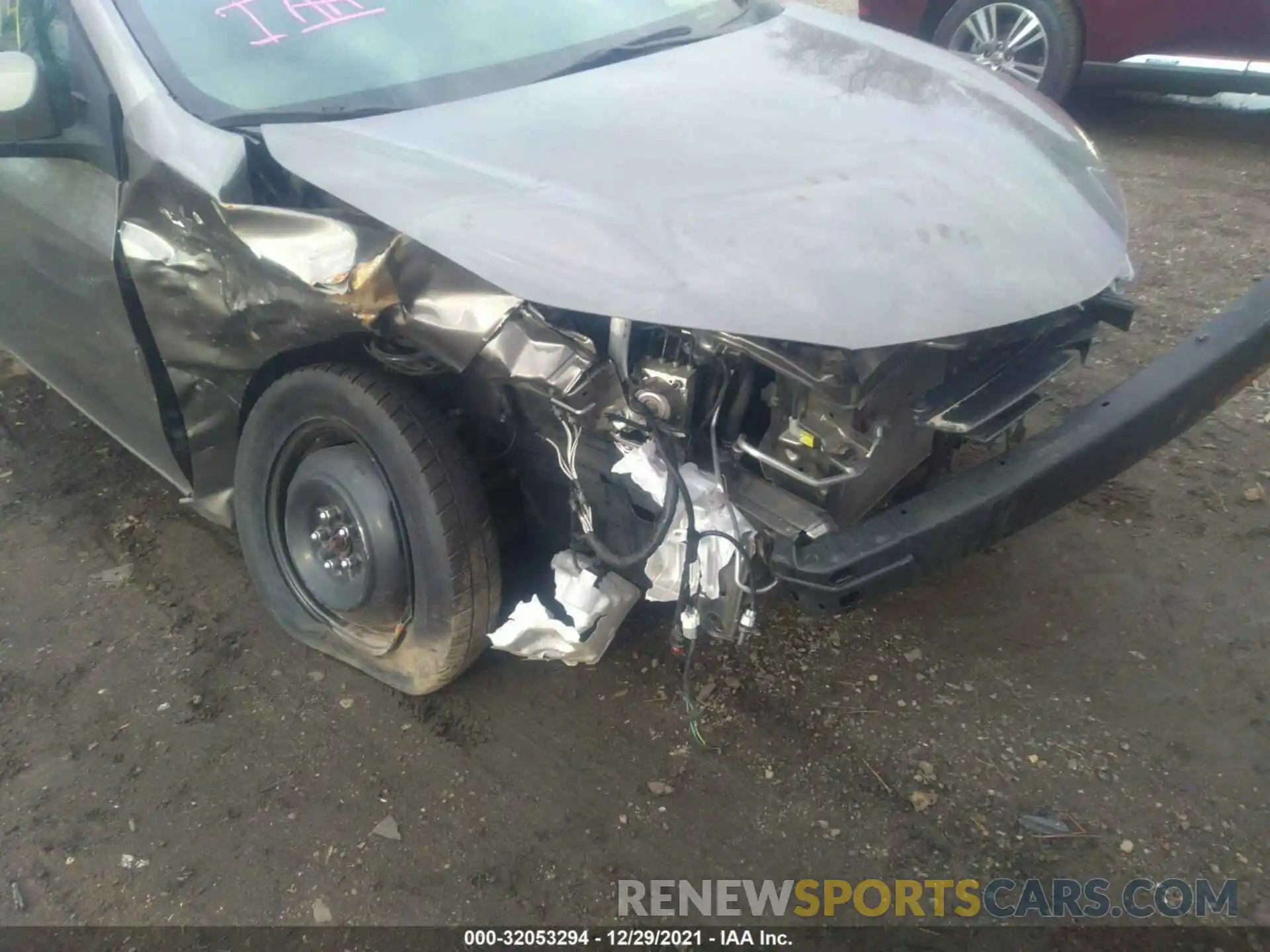 6 Photograph of a damaged car 2T1BURHE3KC176793 TOYOTA COROLLA 2019