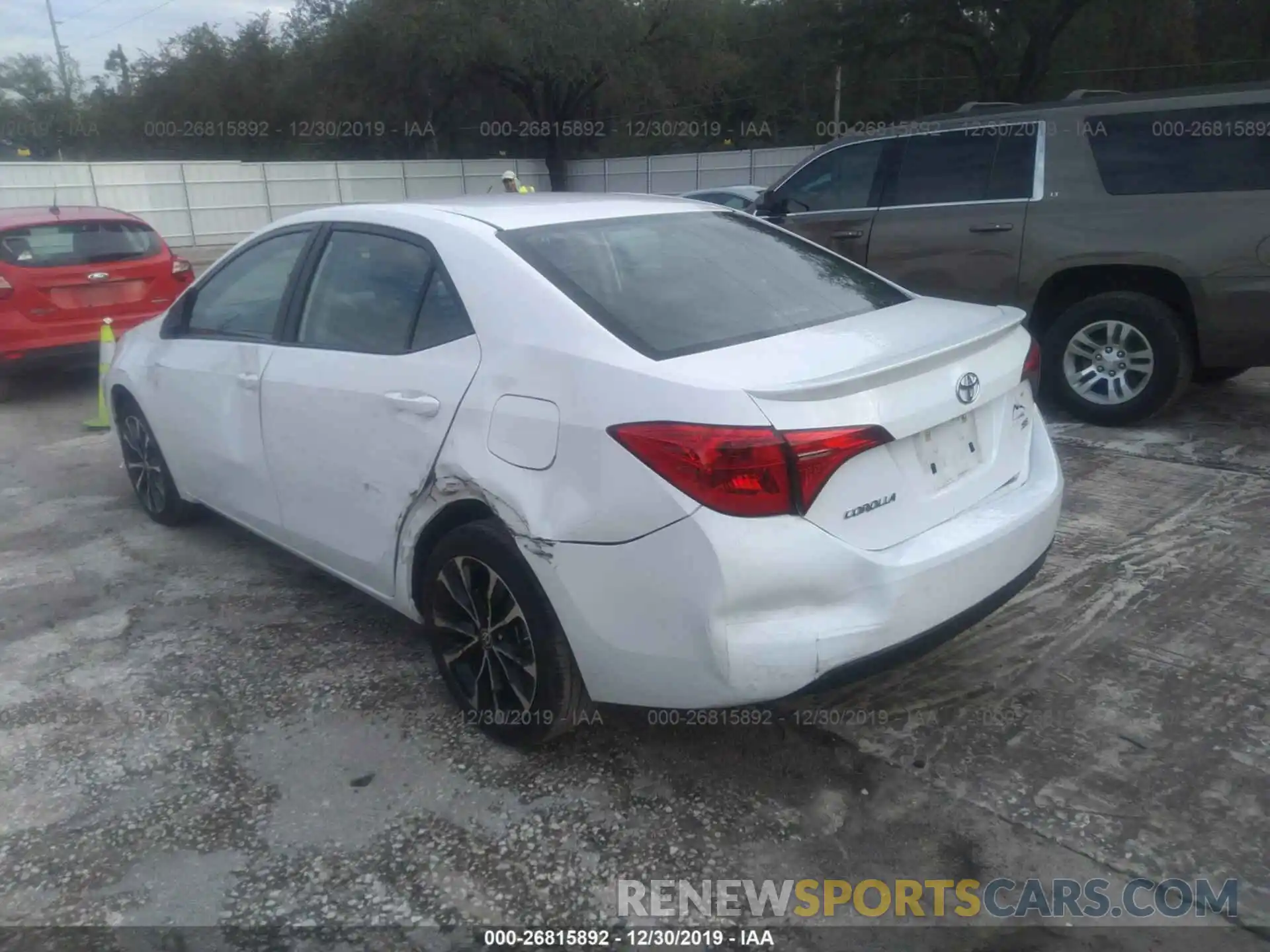 3 Photograph of a damaged car 2T1BURHE3KC177863 TOYOTA COROLLA 2019