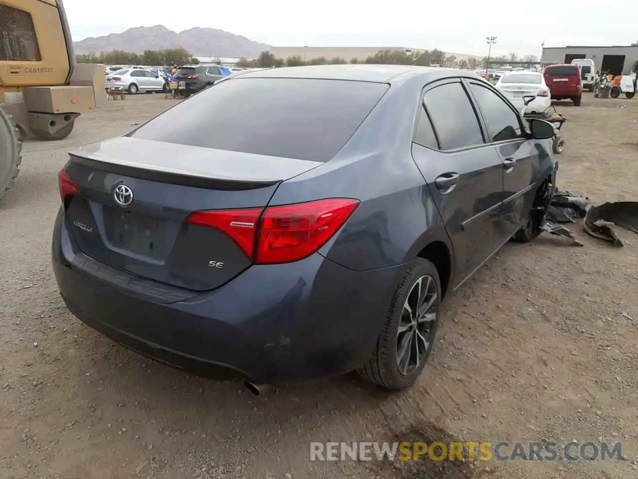 4 Photograph of a damaged car 2T1BURHE3KC178107 TOYOTA COROLLA 2019