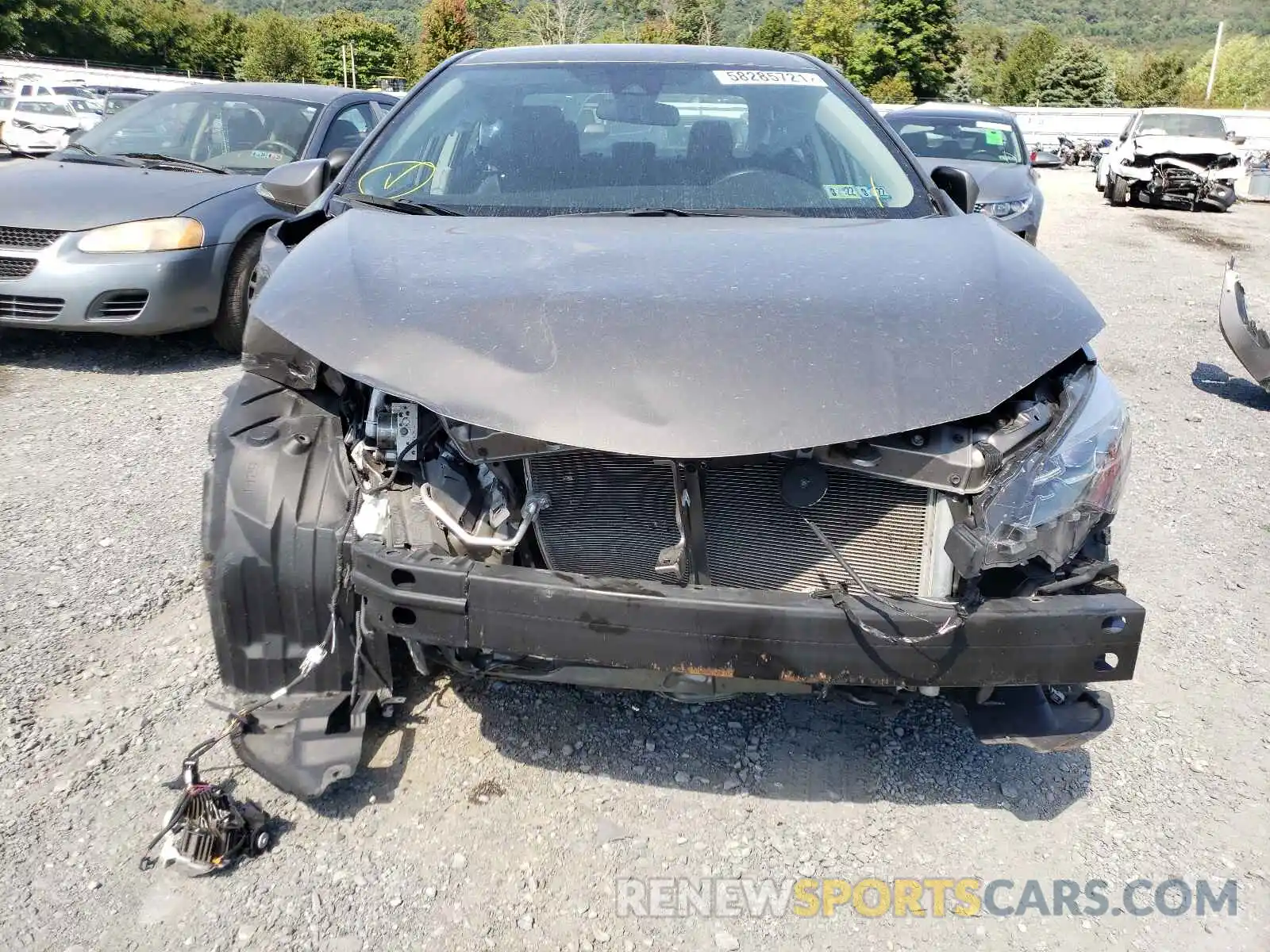 9 Photograph of a damaged car 2T1BURHE3KC178236 TOYOTA COROLLA 2019