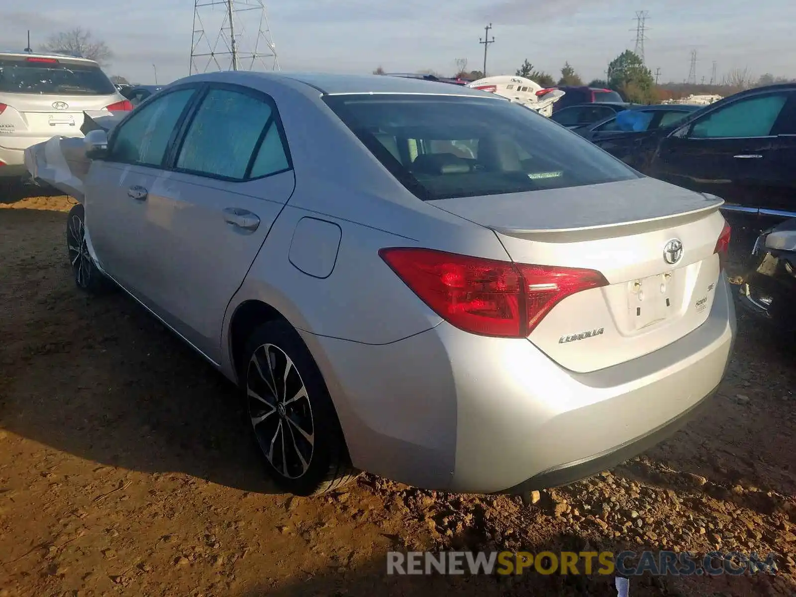 3 Photograph of a damaged car 2T1BURHE3KC178303 TOYOTA COROLLA 2019